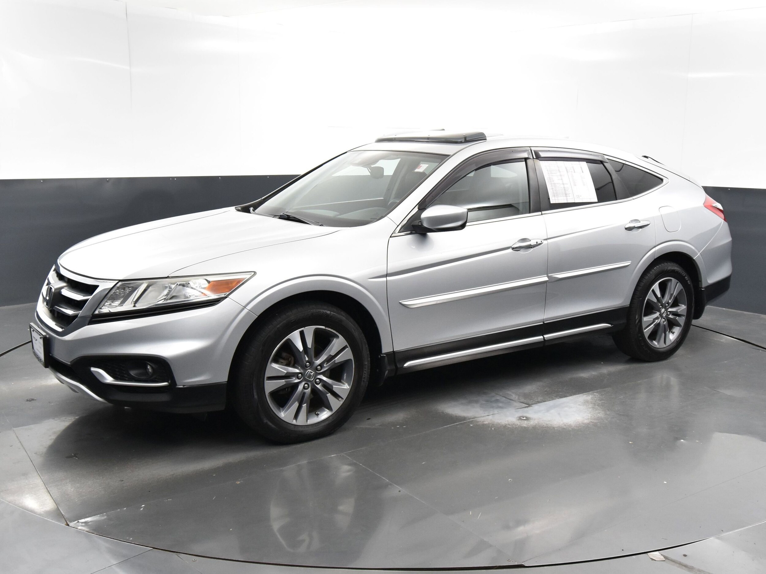 Used 2013 Honda Crosstour EX-L V6 with VIN 5J6TF2H55DL005734 for sale in Bartlett, IL