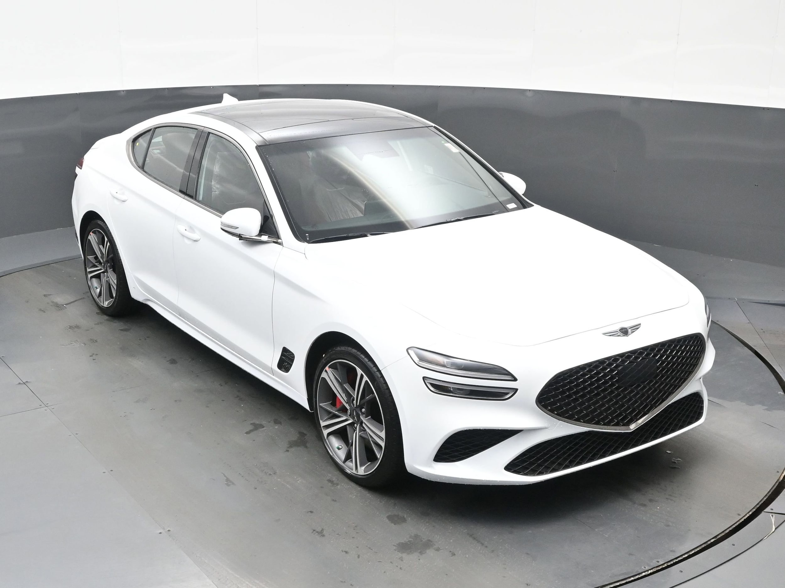 2025 GENESIS G70 Standard - Photo 19