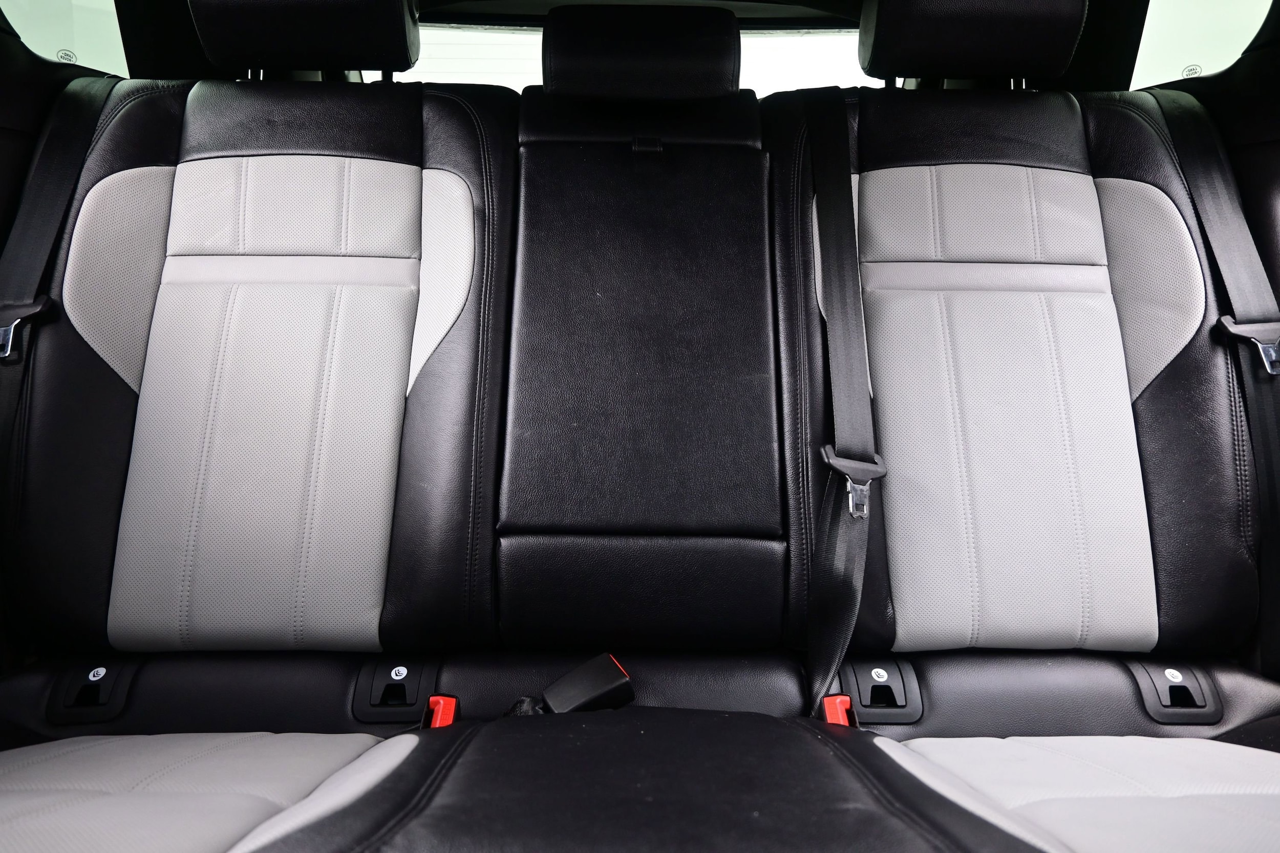 2023 Land Rover Range Rover Evoque S - Photo 16