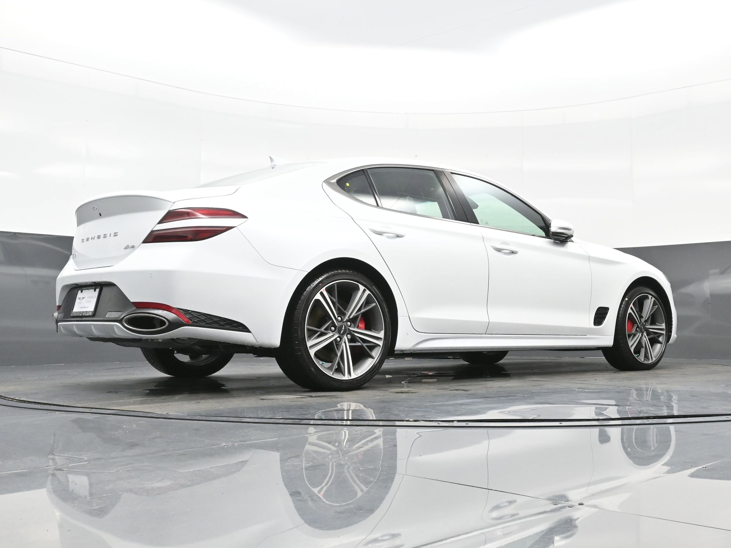 2025 GENESIS G70 Standard - Photo 17