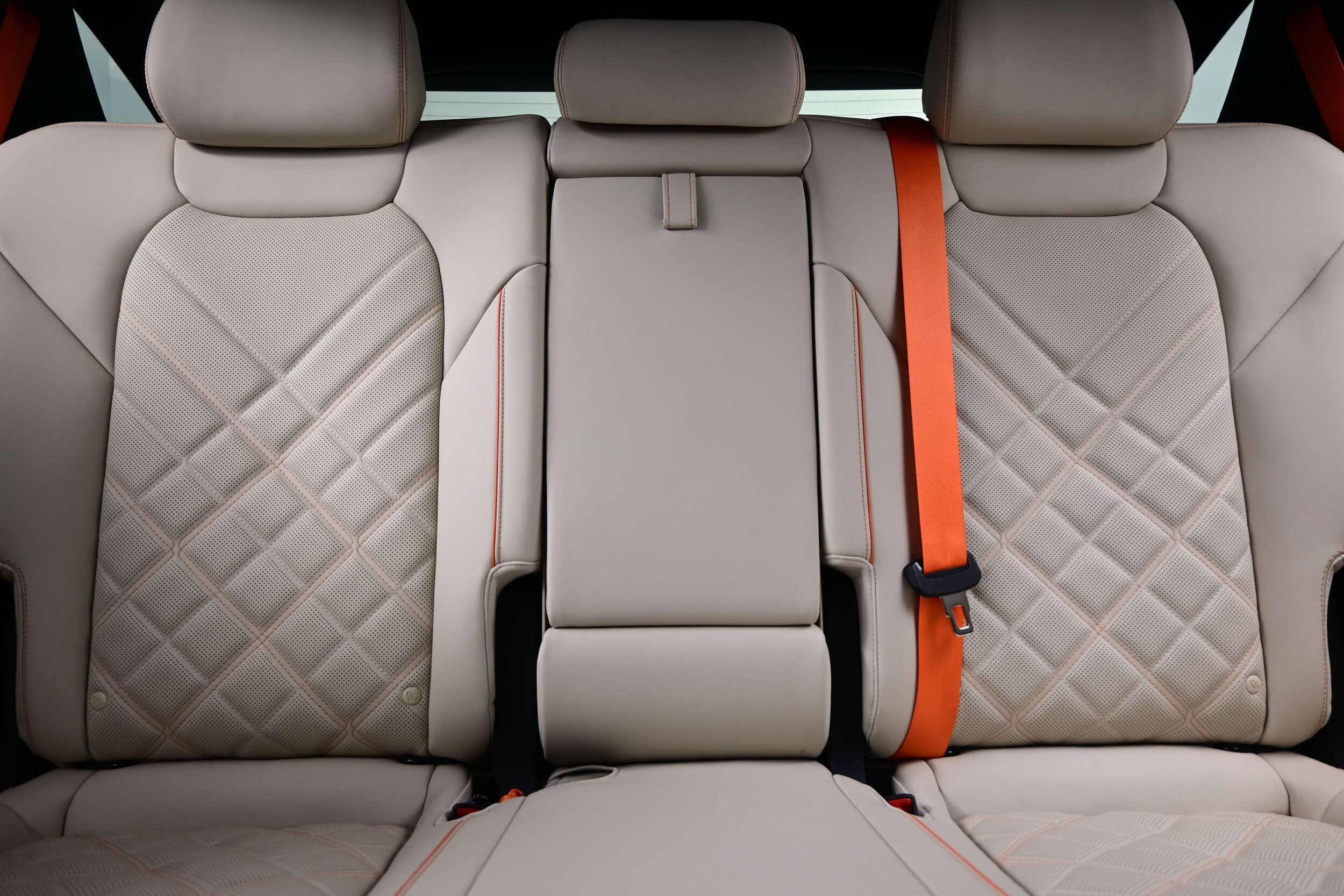 2026 GENESIS GV70 Sport Prestige - Photo 16
