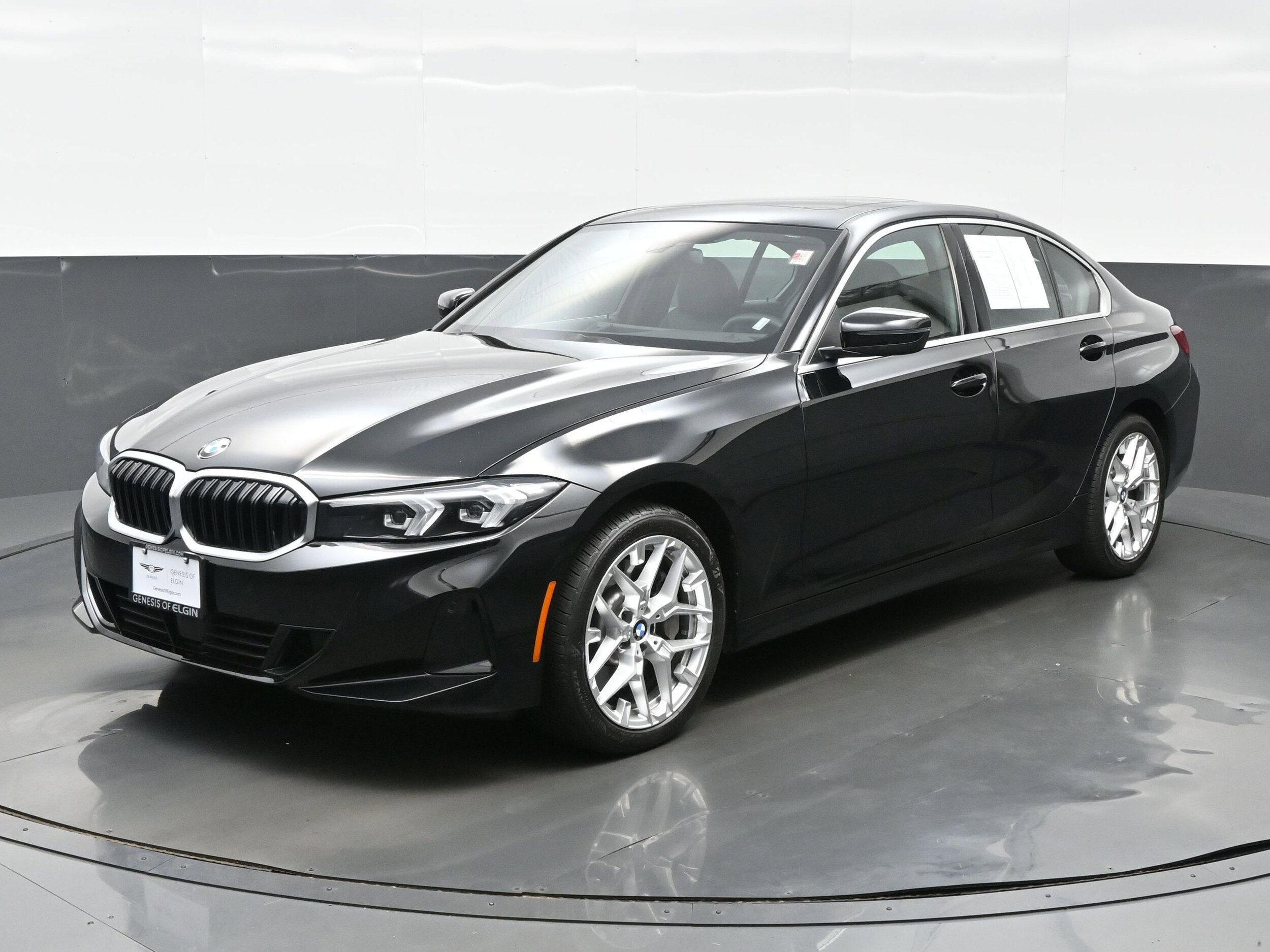 2025 Bmw 330i xDrive photo 2