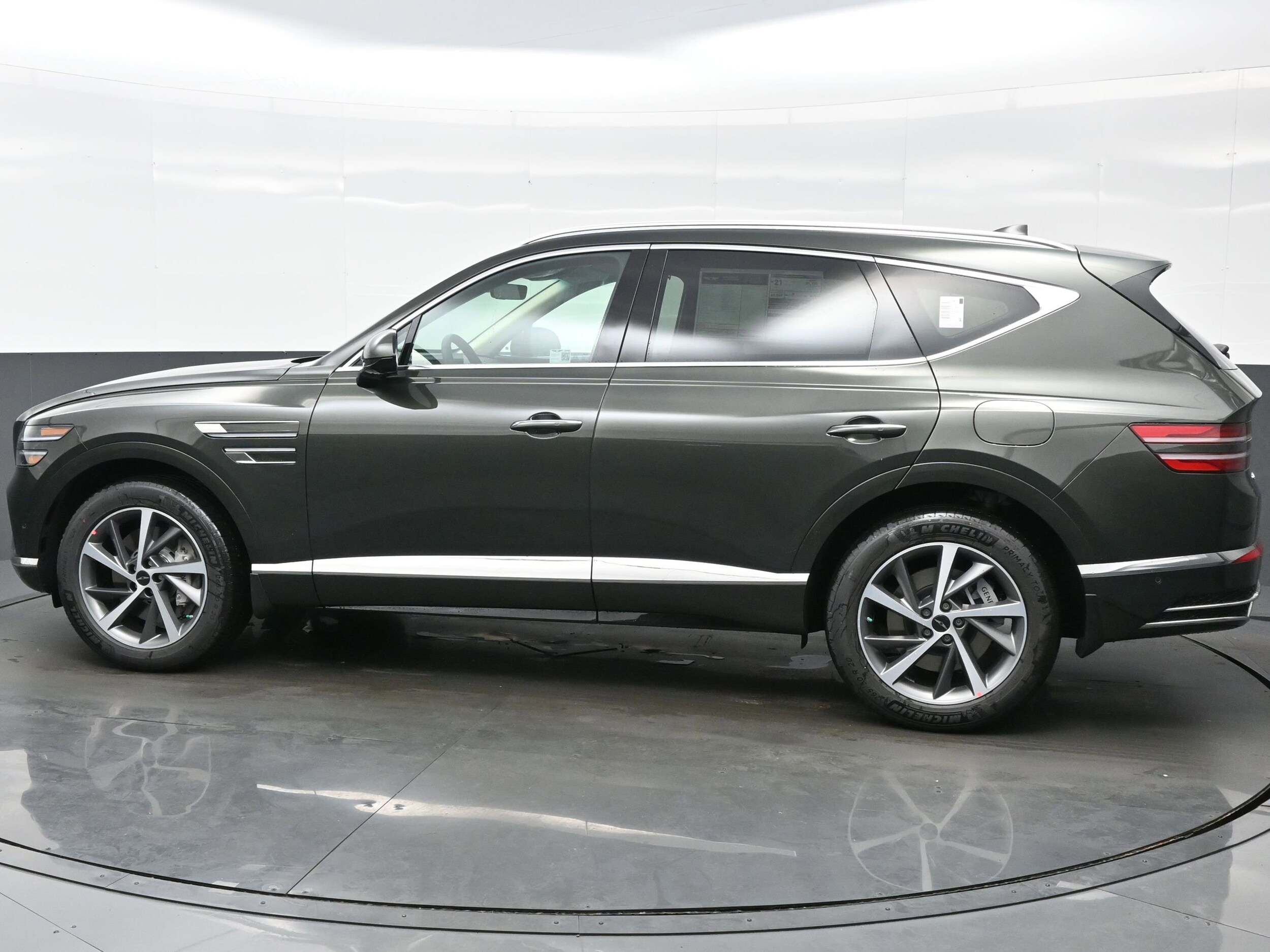 2025 Genesis GV80 2.5T Advanced photo 3