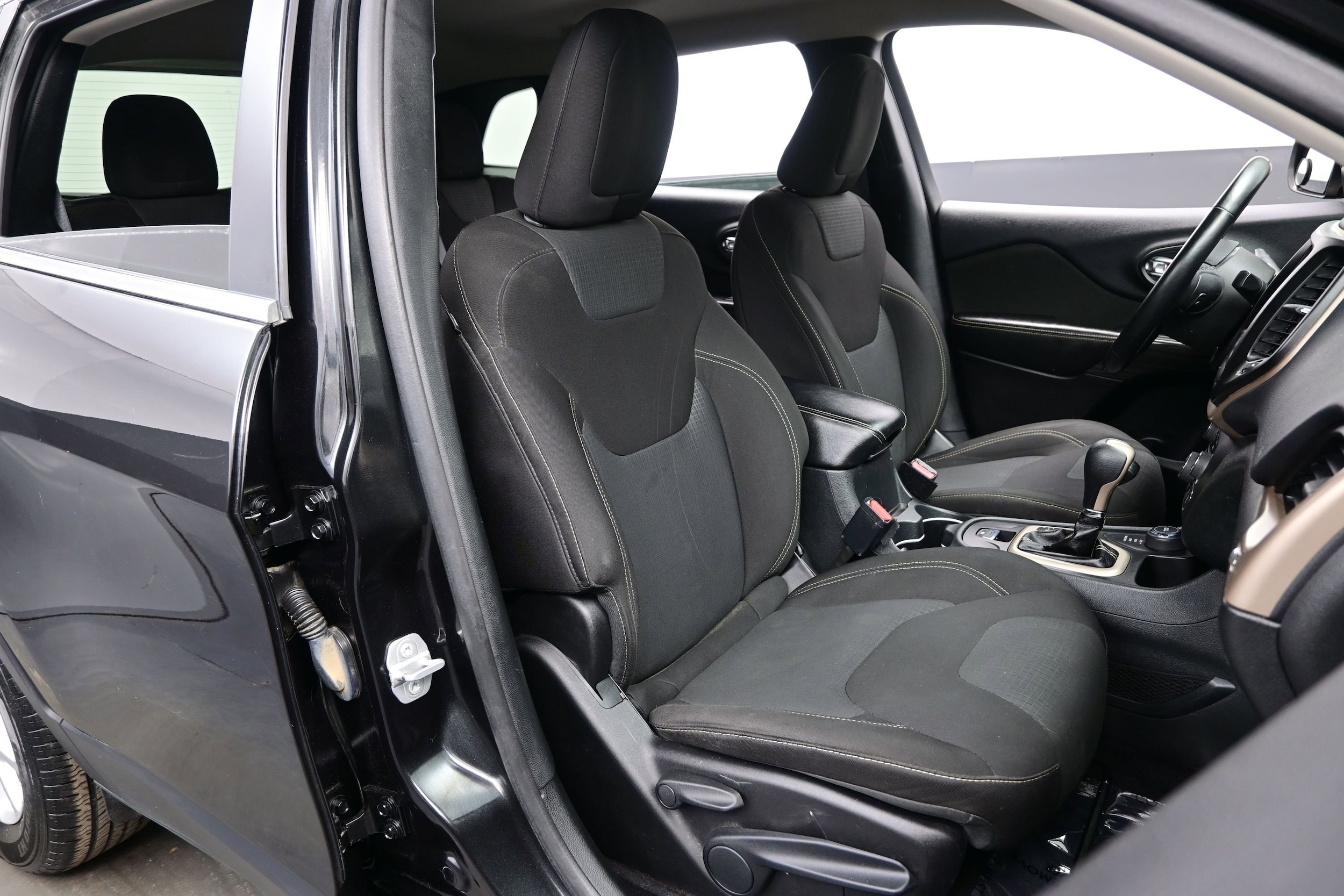2016 Jeep Cherokee Latitude - Photo 12