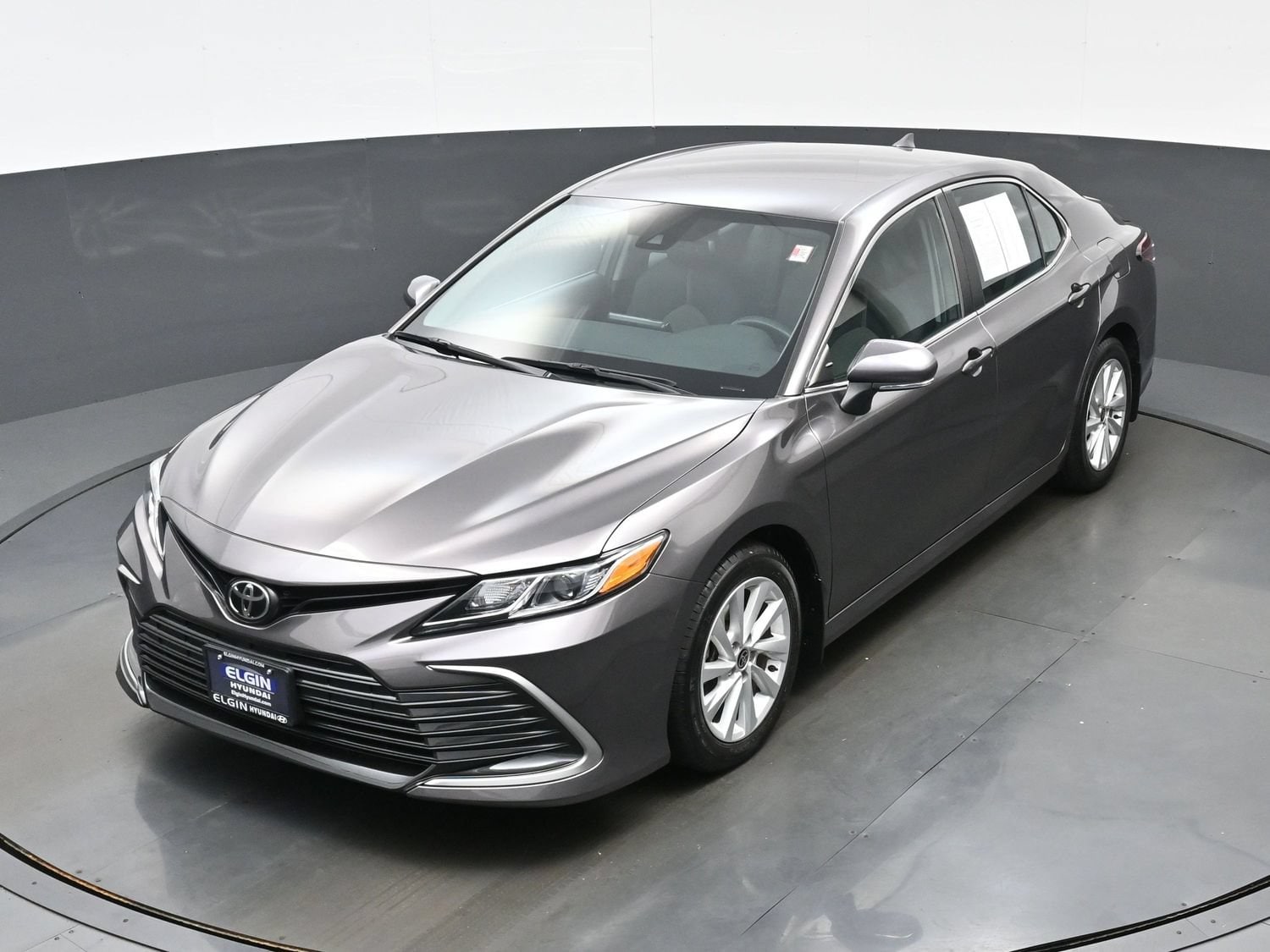 2021 Toyota Camry LE - Photo 34