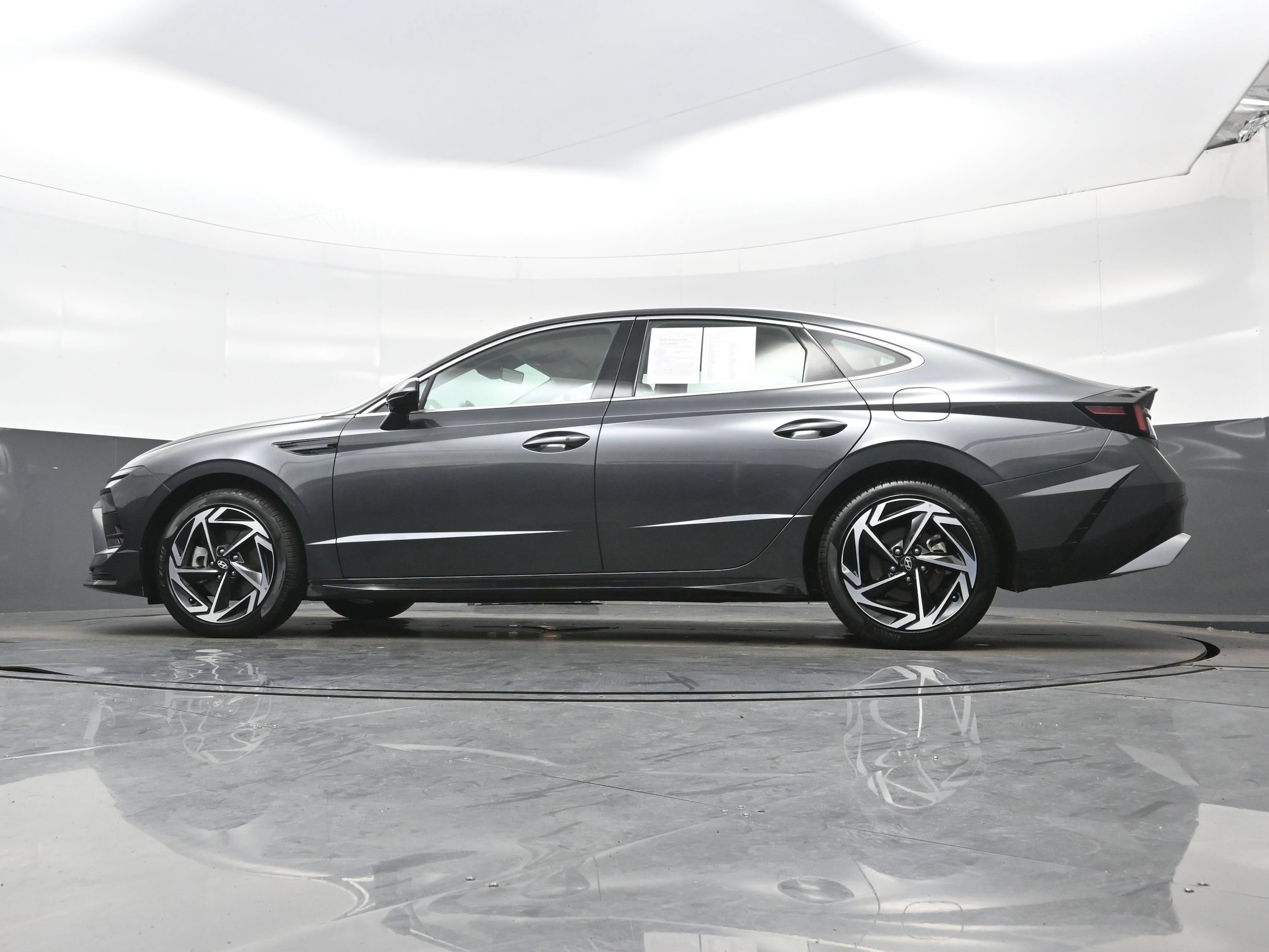 2026 Hyundai Sonata SEL - Photo 26