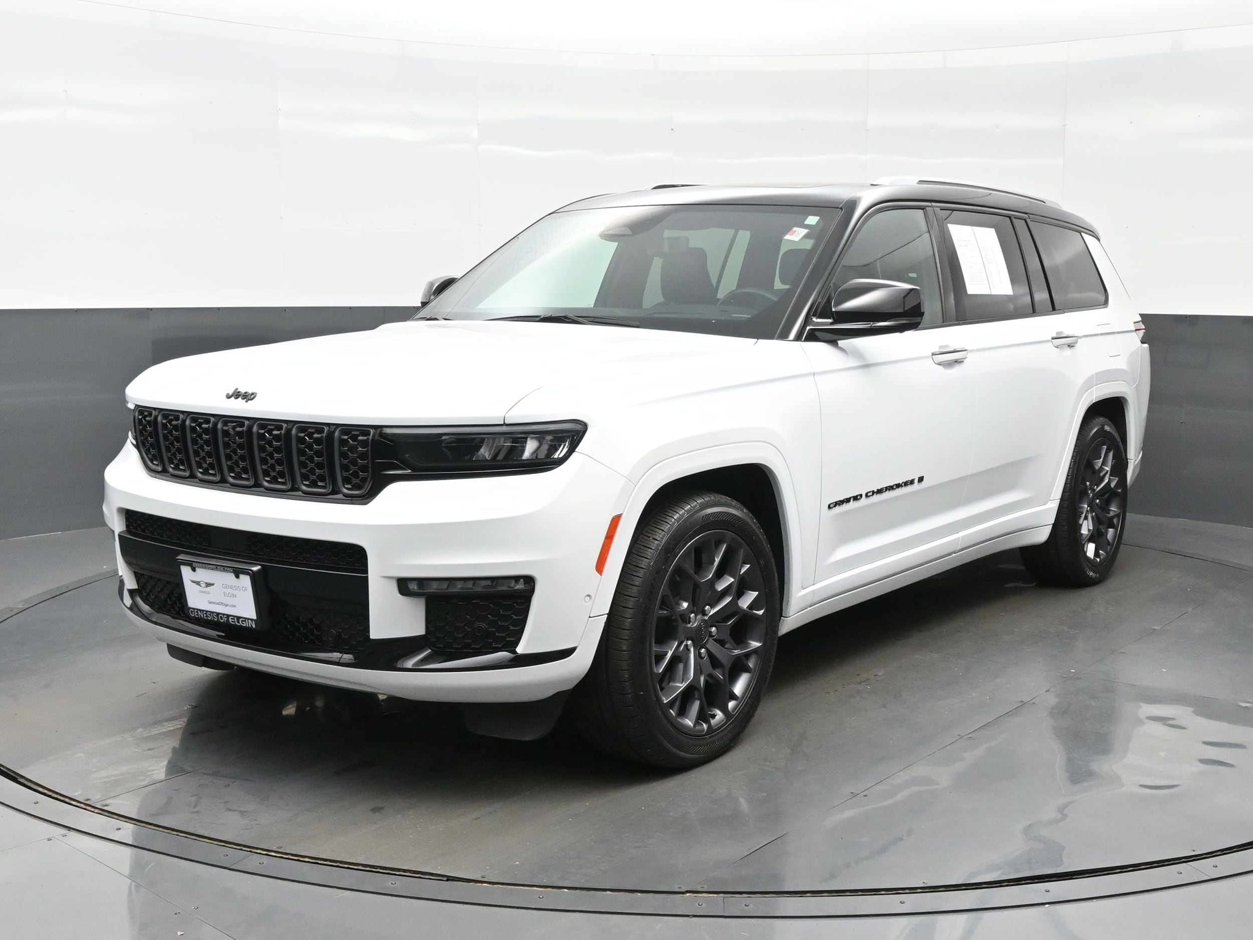 2023 Jeep Grand Cherokee L Summit's photo