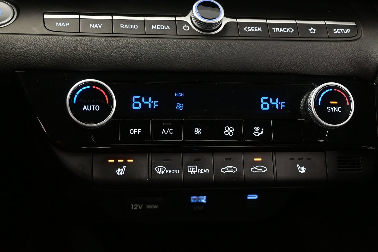 2024 Hyundai Elantra SEL - Photo 19