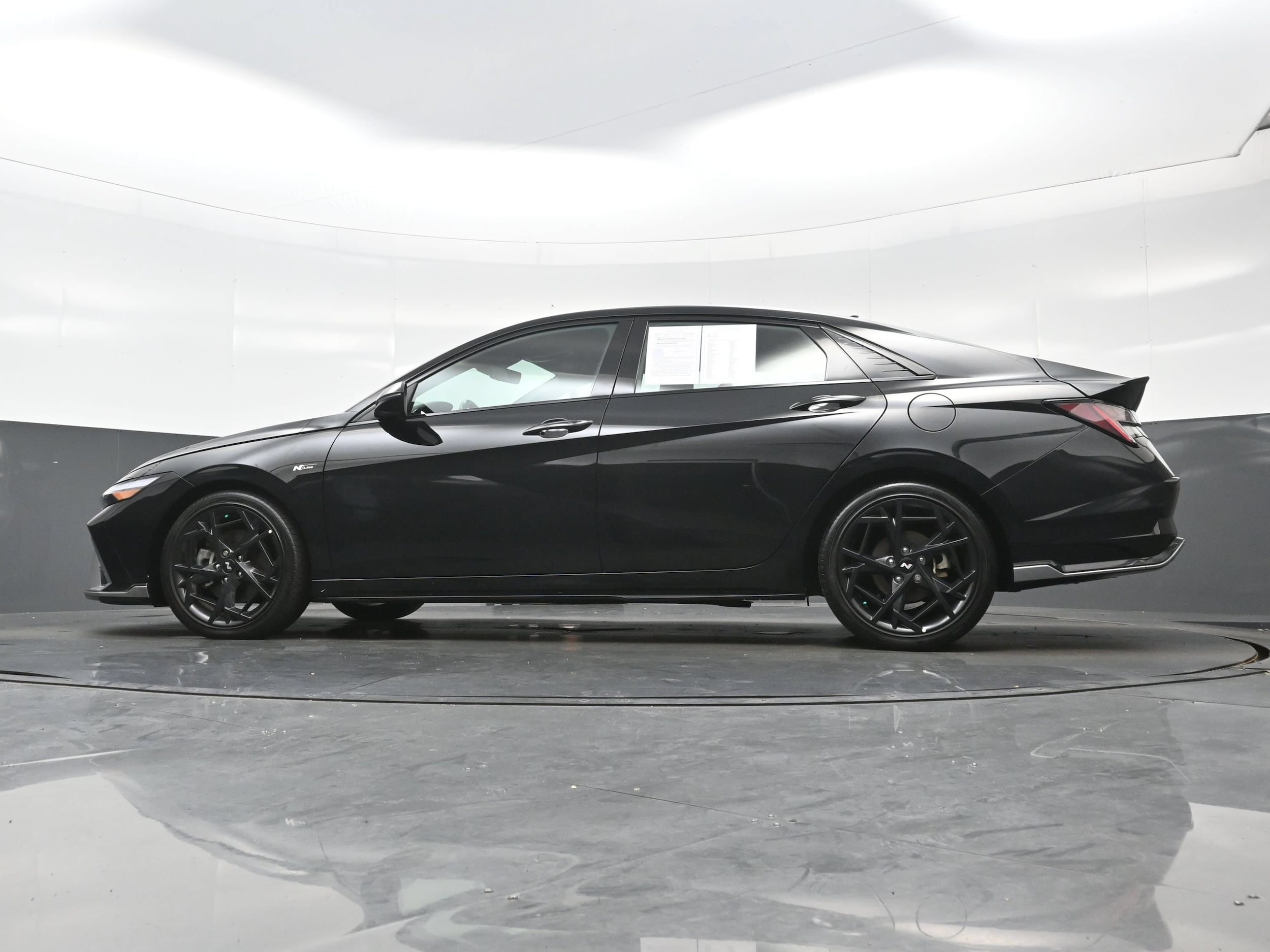 2025 Hyundai Elantra N Line - Photo 28
