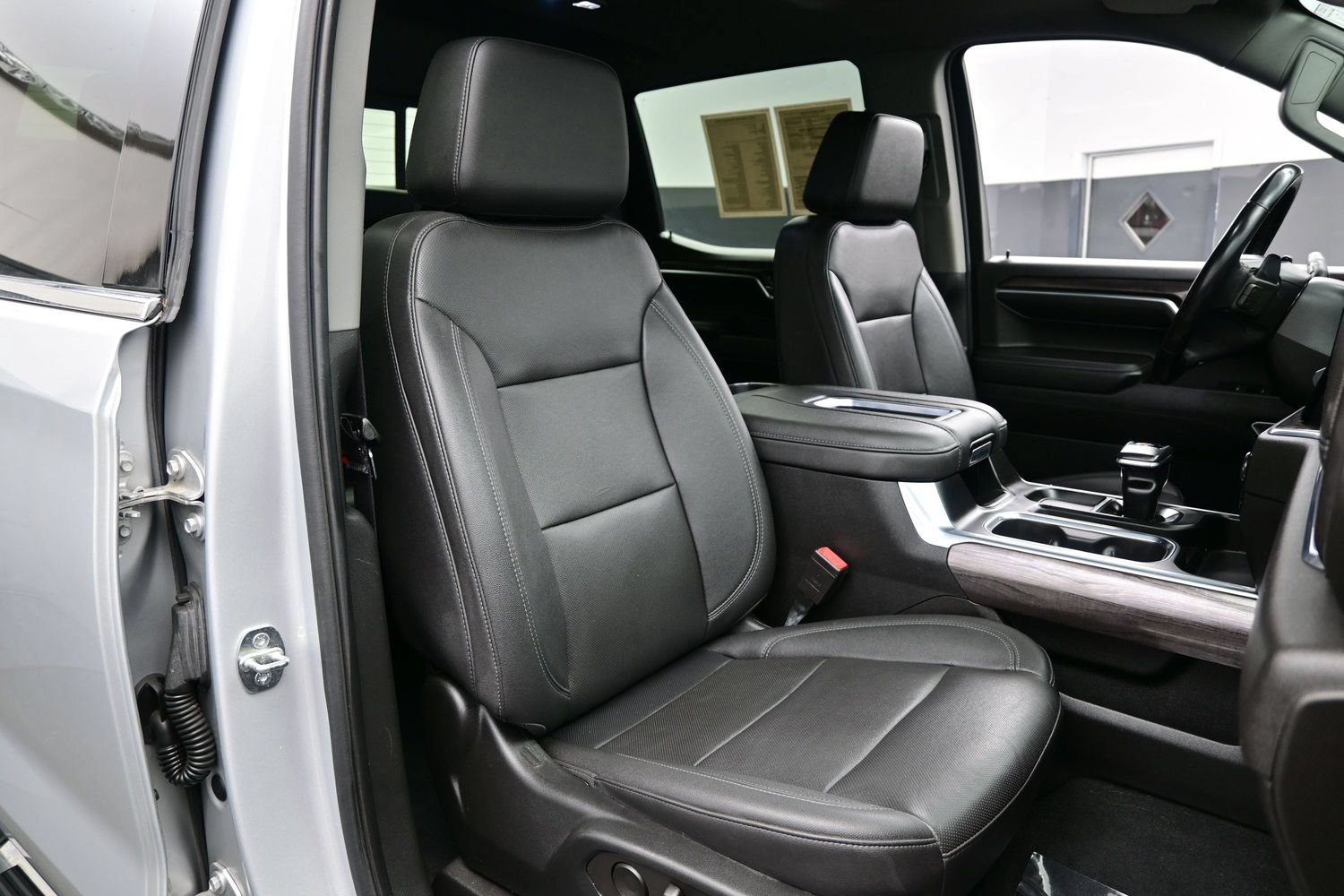 2022 Chevrolet Silverado 1500 LTZ - Photo 14