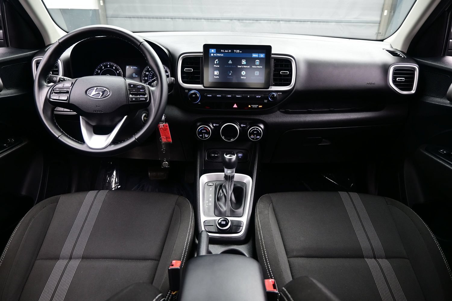 2021 Hyundai Venue SEL - Photo 16