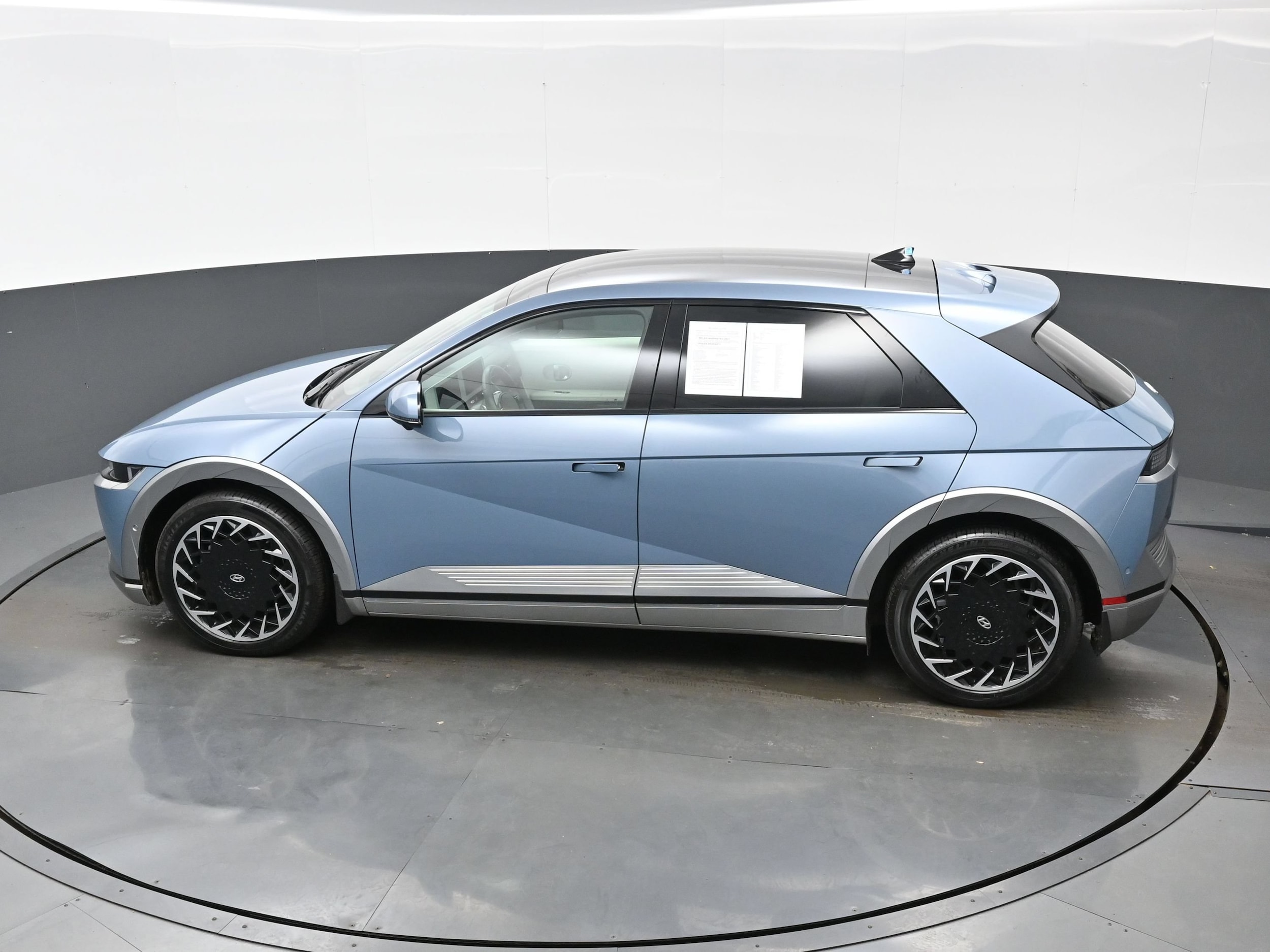 2024 Hyundai IONIQ 5 Limited - Photo 35