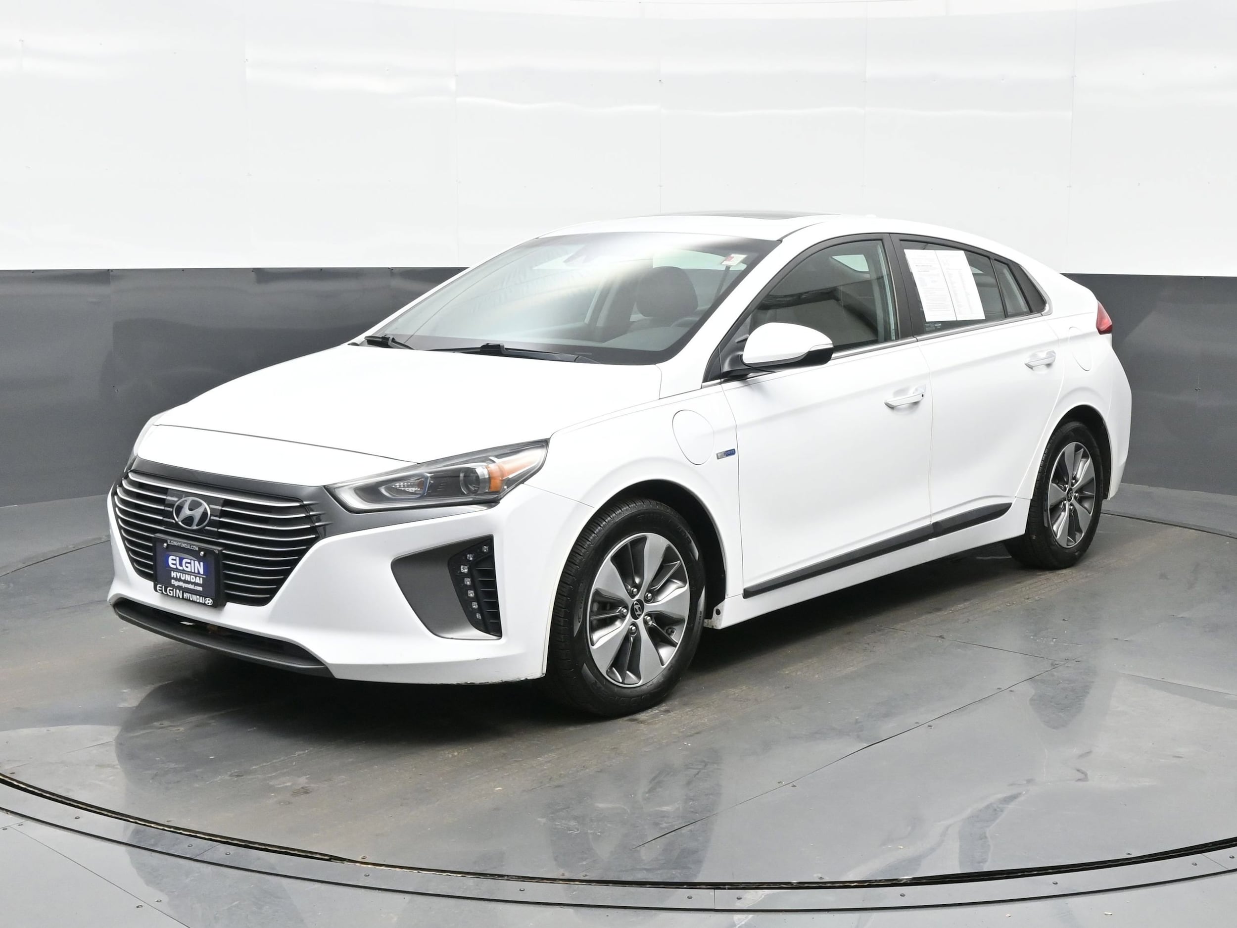 Used 2018 Hyundai IONIQ Limited with VIN KMHC75LD9JU061101 for sale in Bartlett, IL