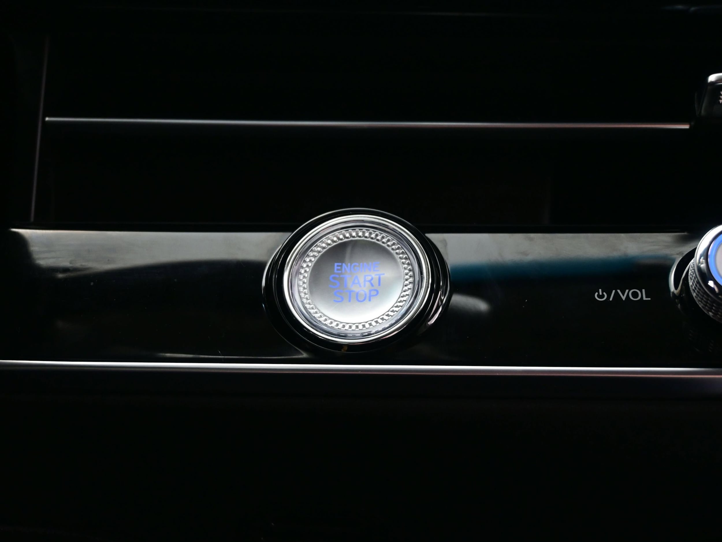 2026 GENESIS GV70 Standard - Photo 22