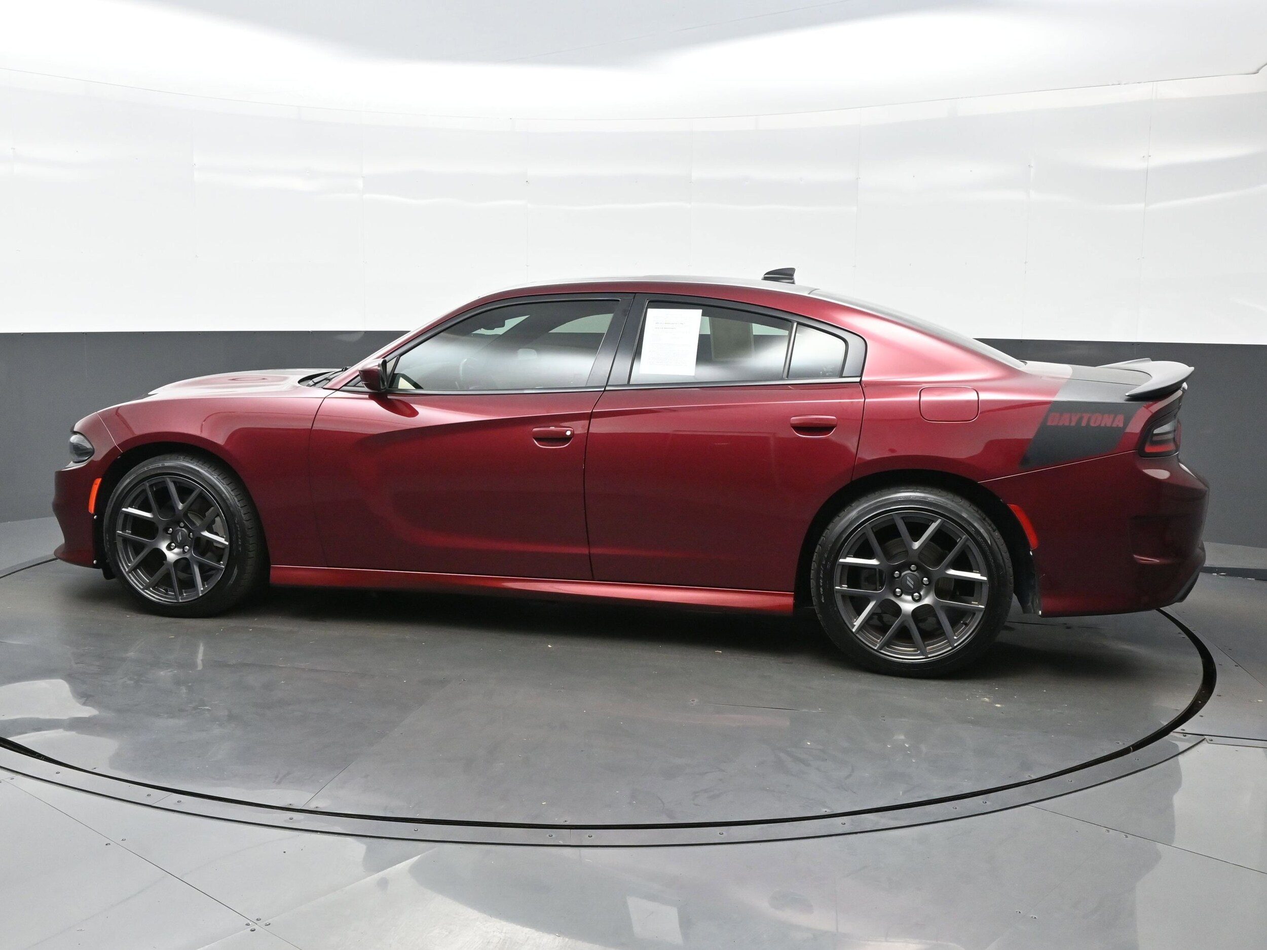 2018 Dodge Charger Daytona photo 3