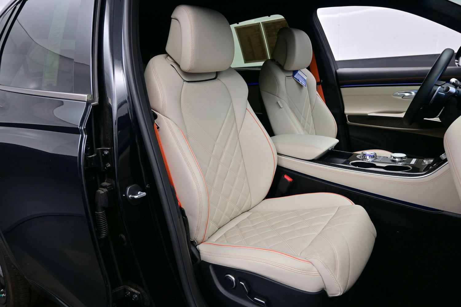 2026 GENESIS GV70 Sport Prestige - Photo 14