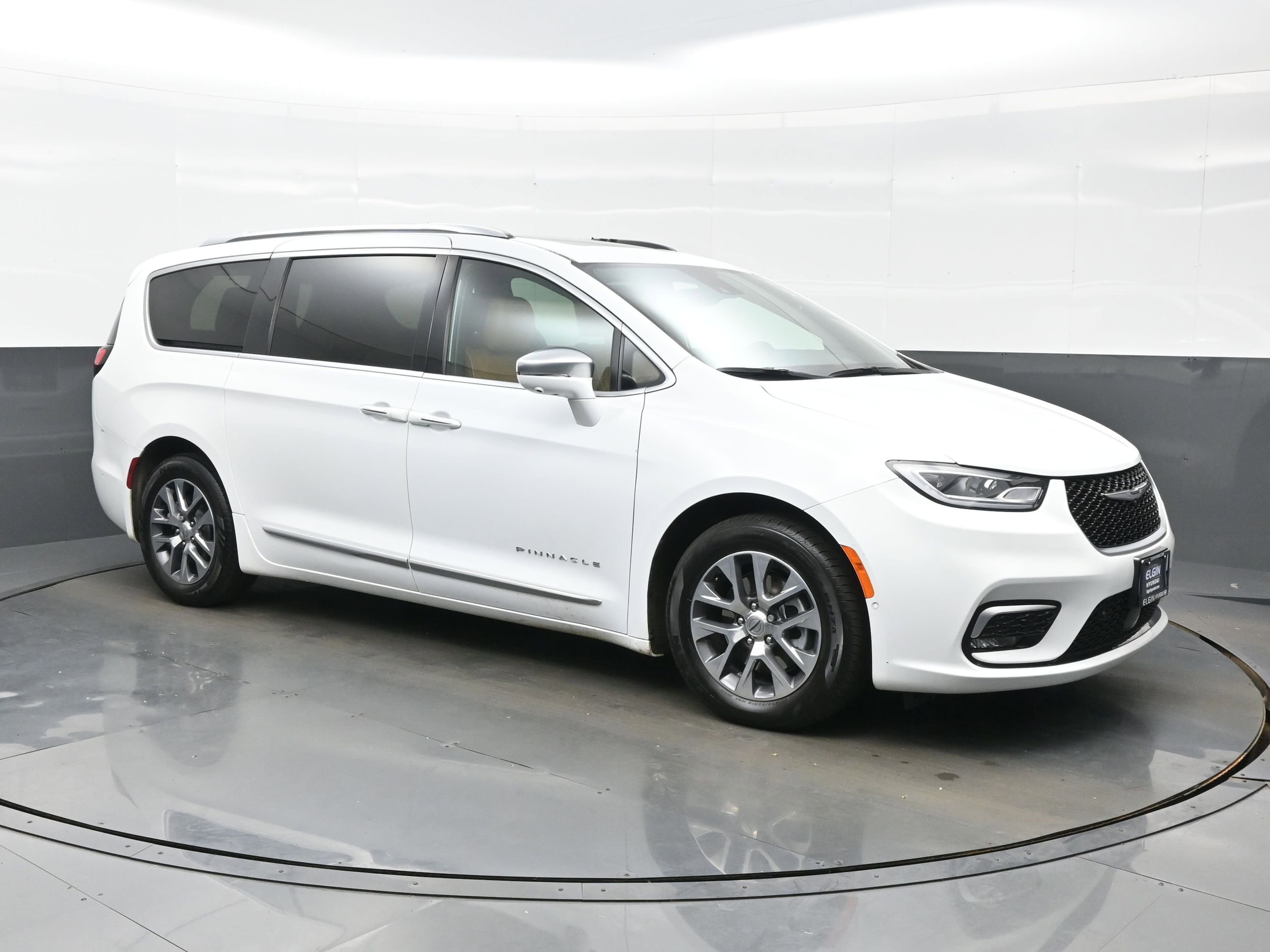 2022 Chrysler Pacifica Hybrid Pinnacle Hybrid - Photo 8
