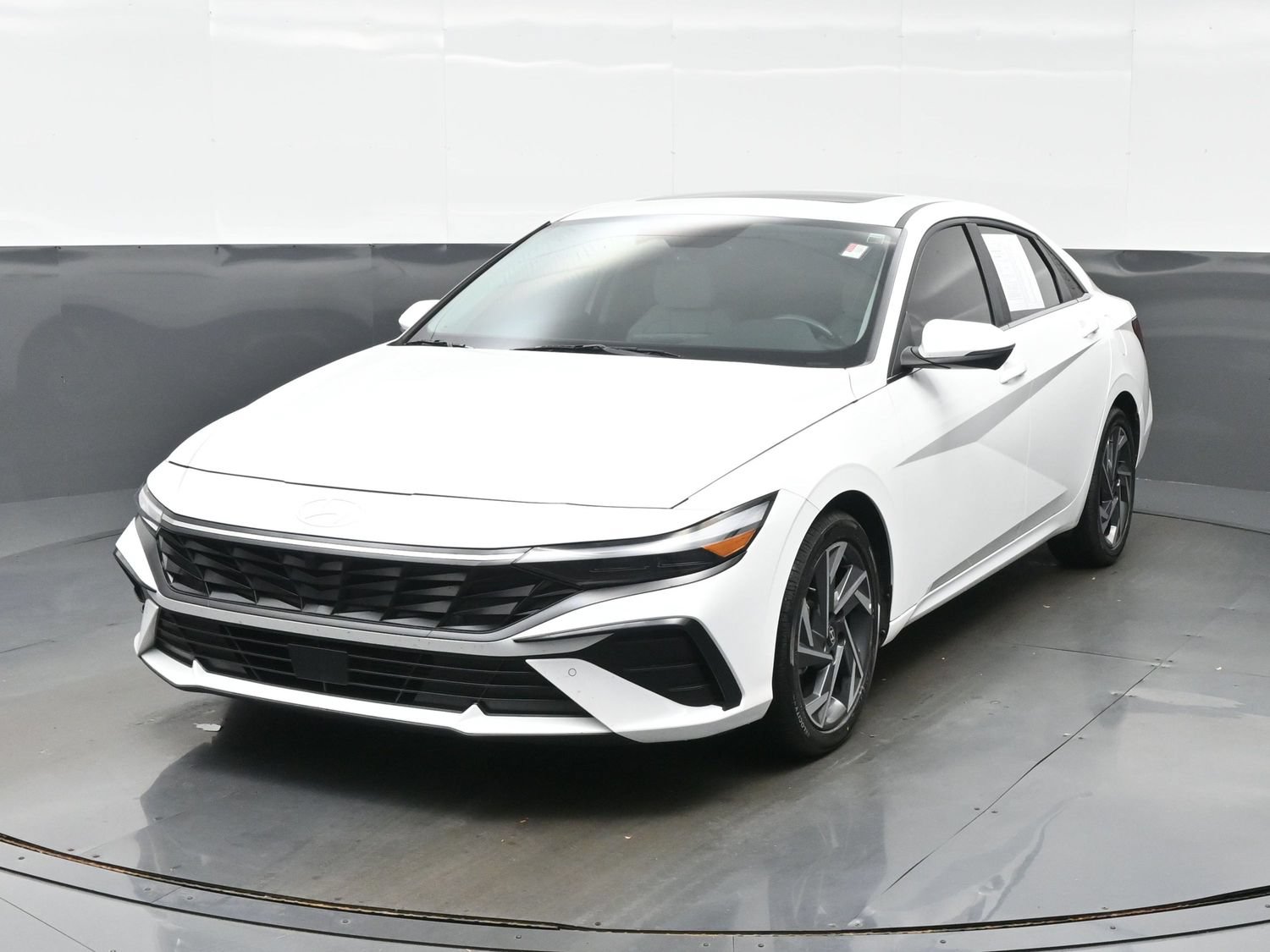 2024 Hyundai Elantra Sedan 