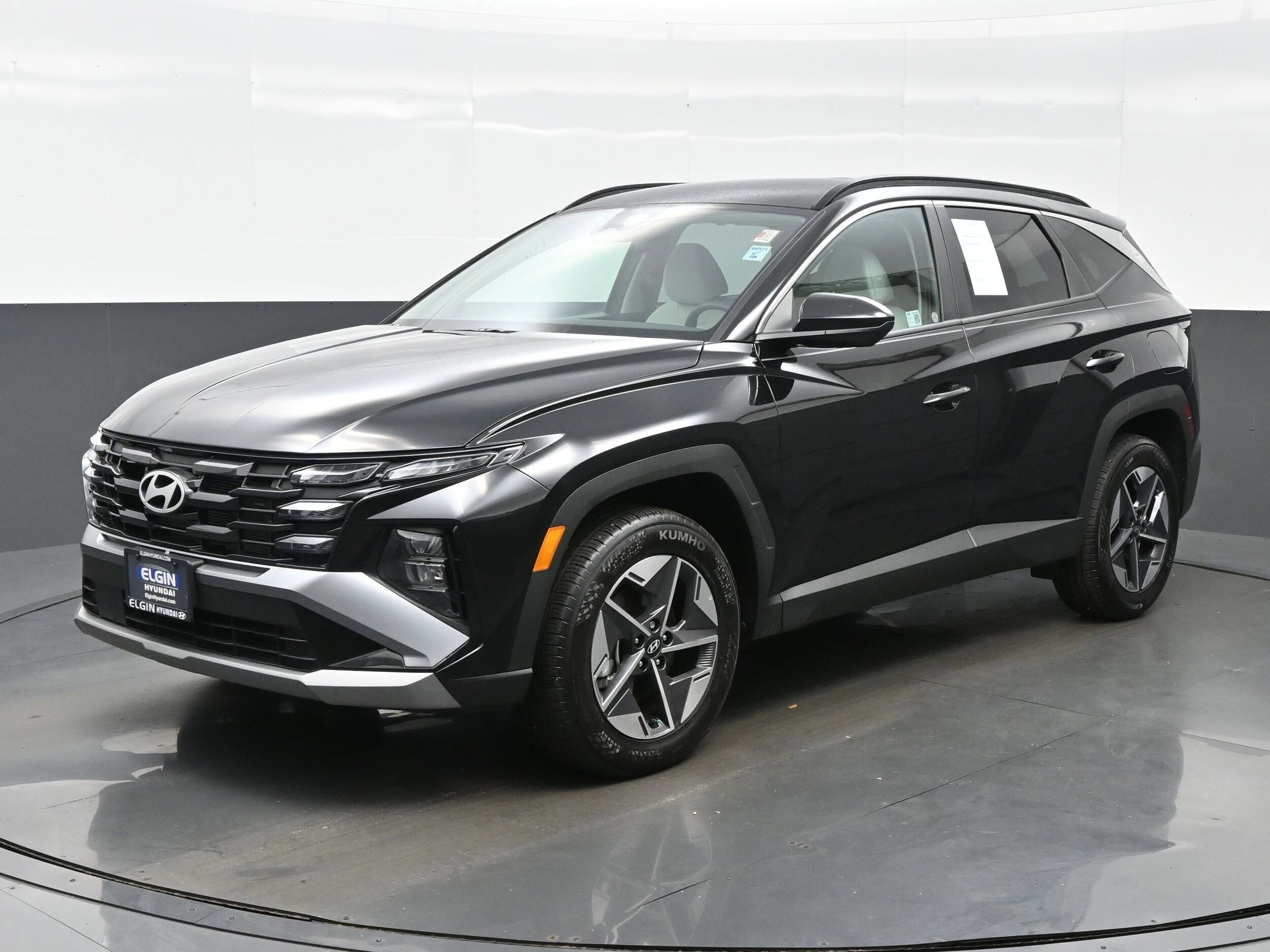 2025 Hyundai Tucson SEL photo 2
