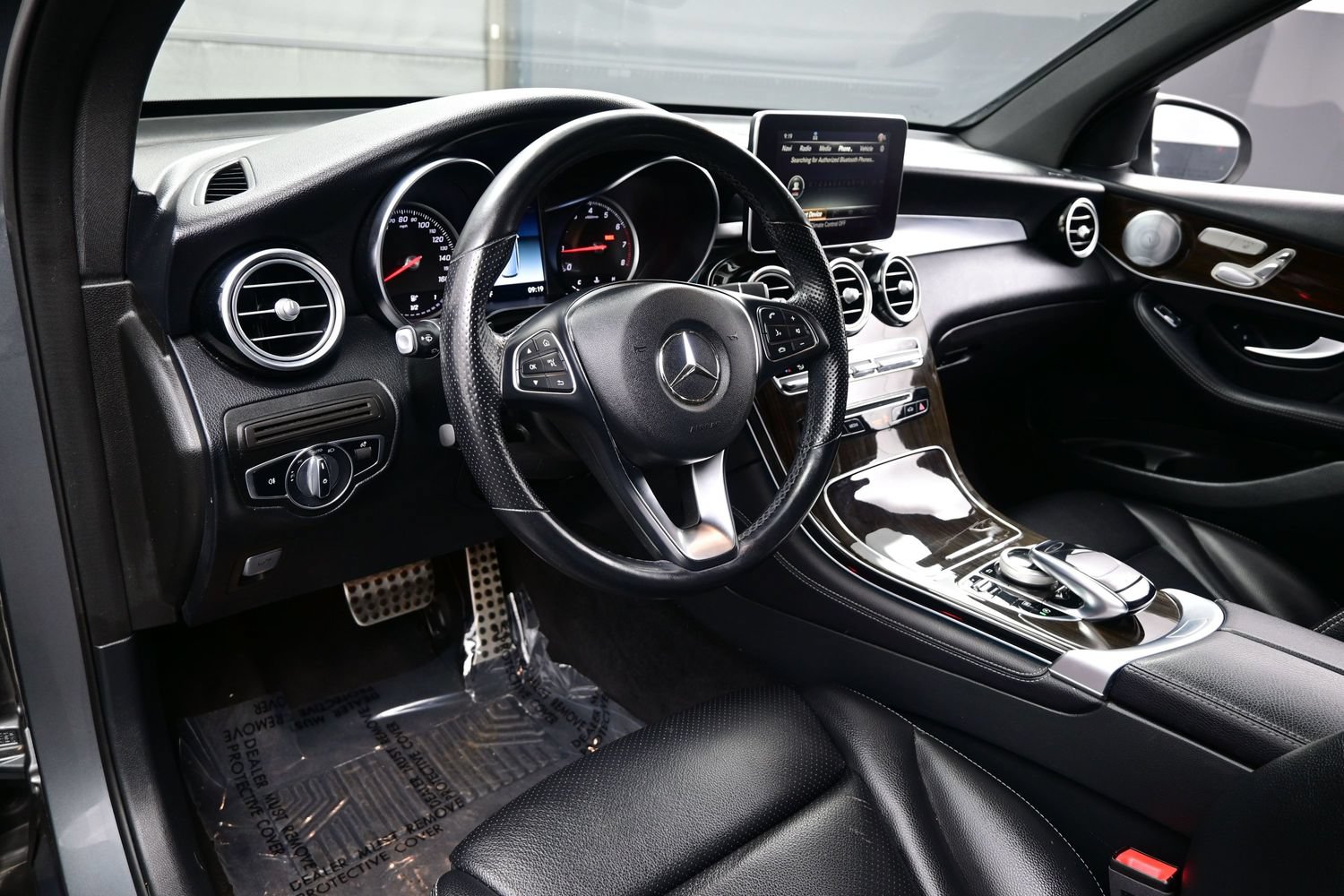 2019 Mercedes-Benz GLC GLC300 - Photo 12