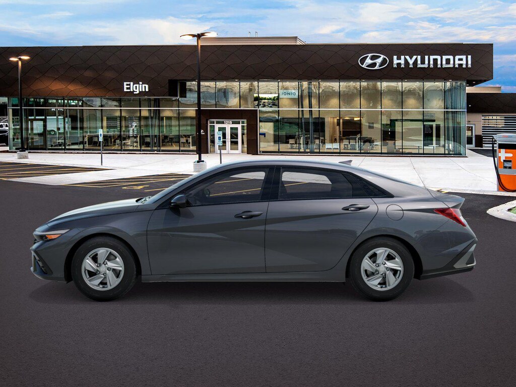 New 2026 Hyundai Elantra SE Sedan