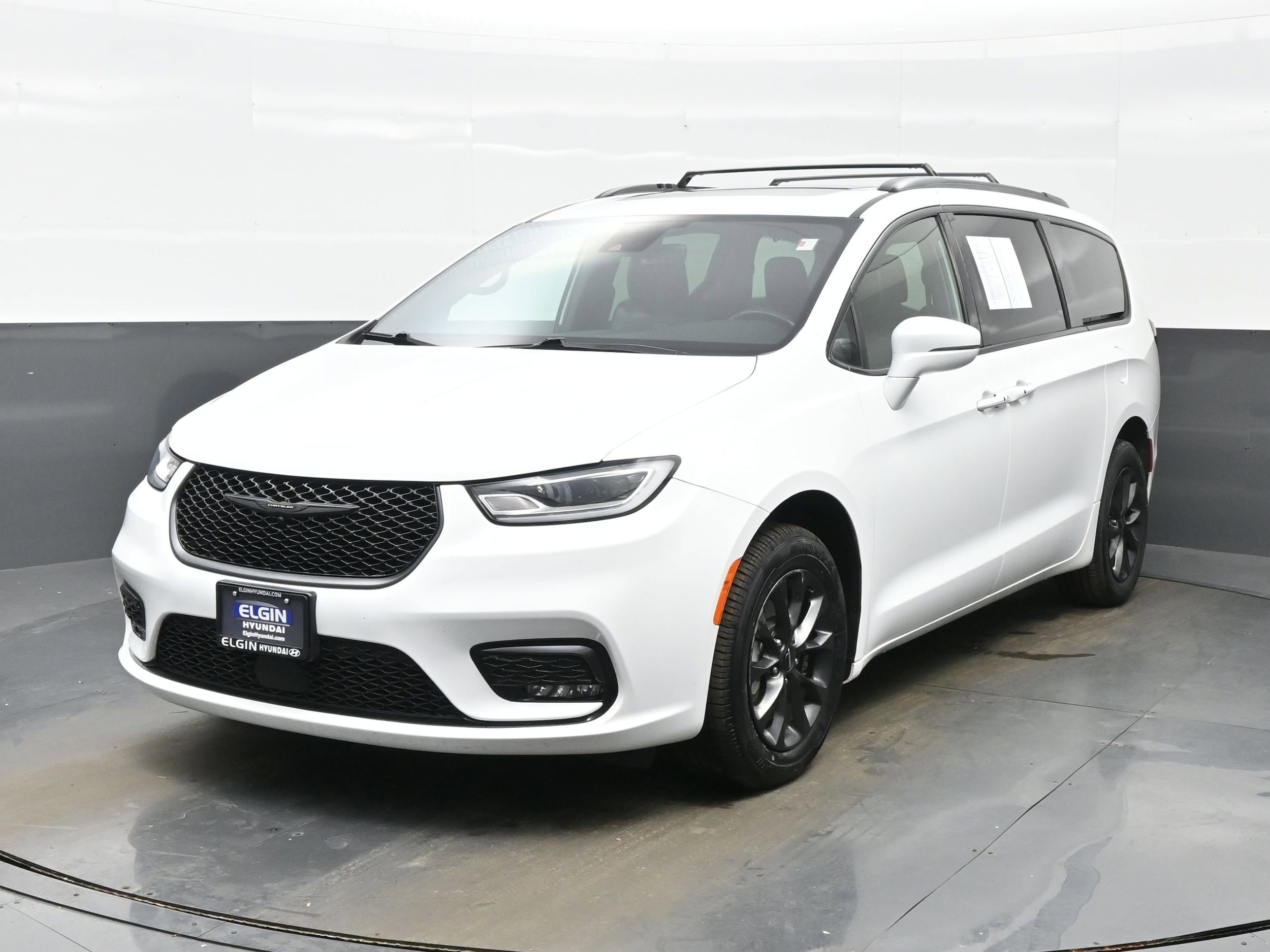 2021 Chrysler Pacifica Touring L's photo