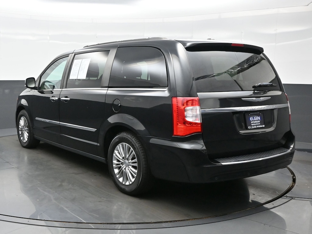 Used 2016 Chrysler Town & Country Touring-L Anniversary Edition Van