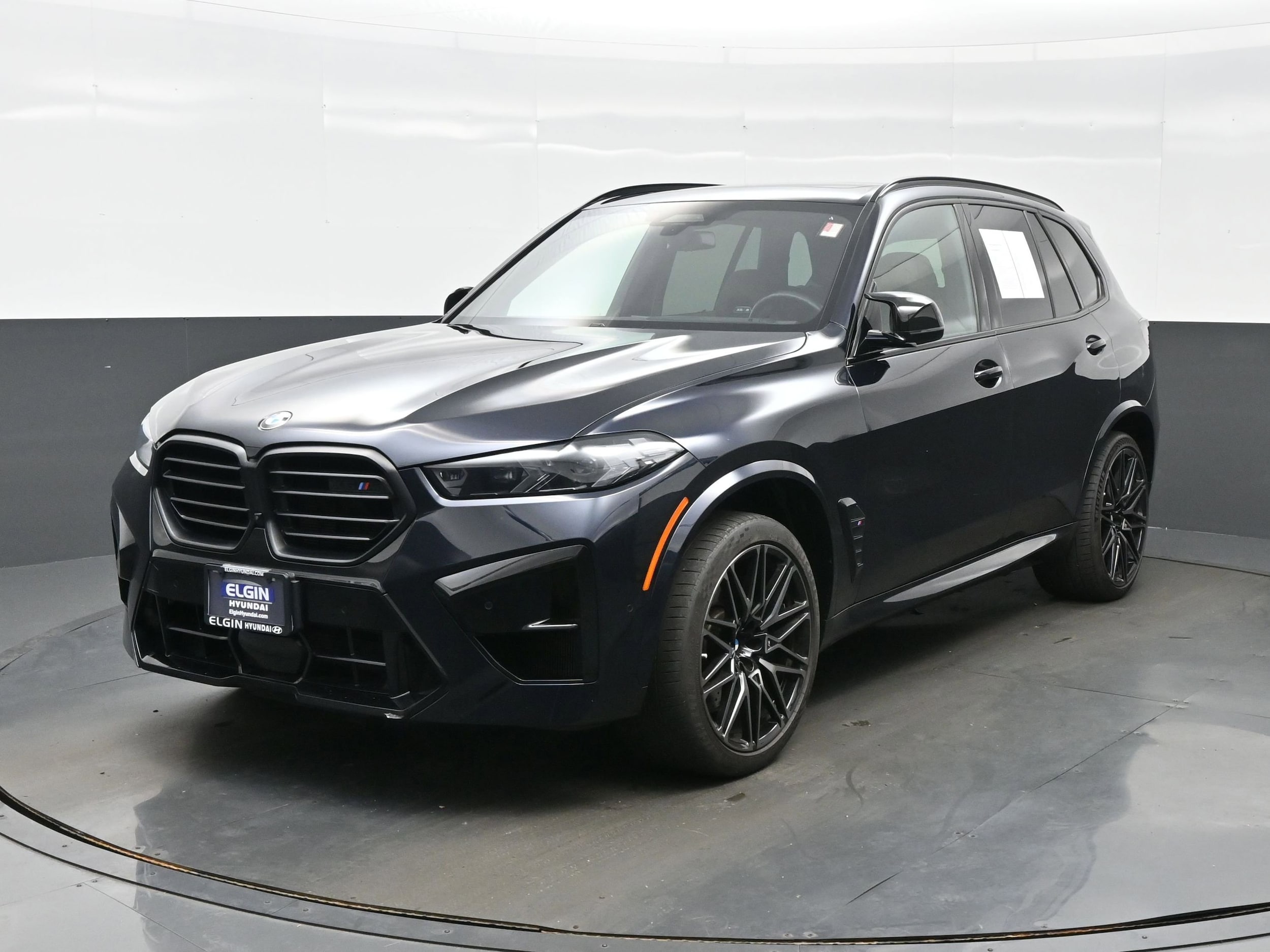 2024 BMW X5 M Competition's photo