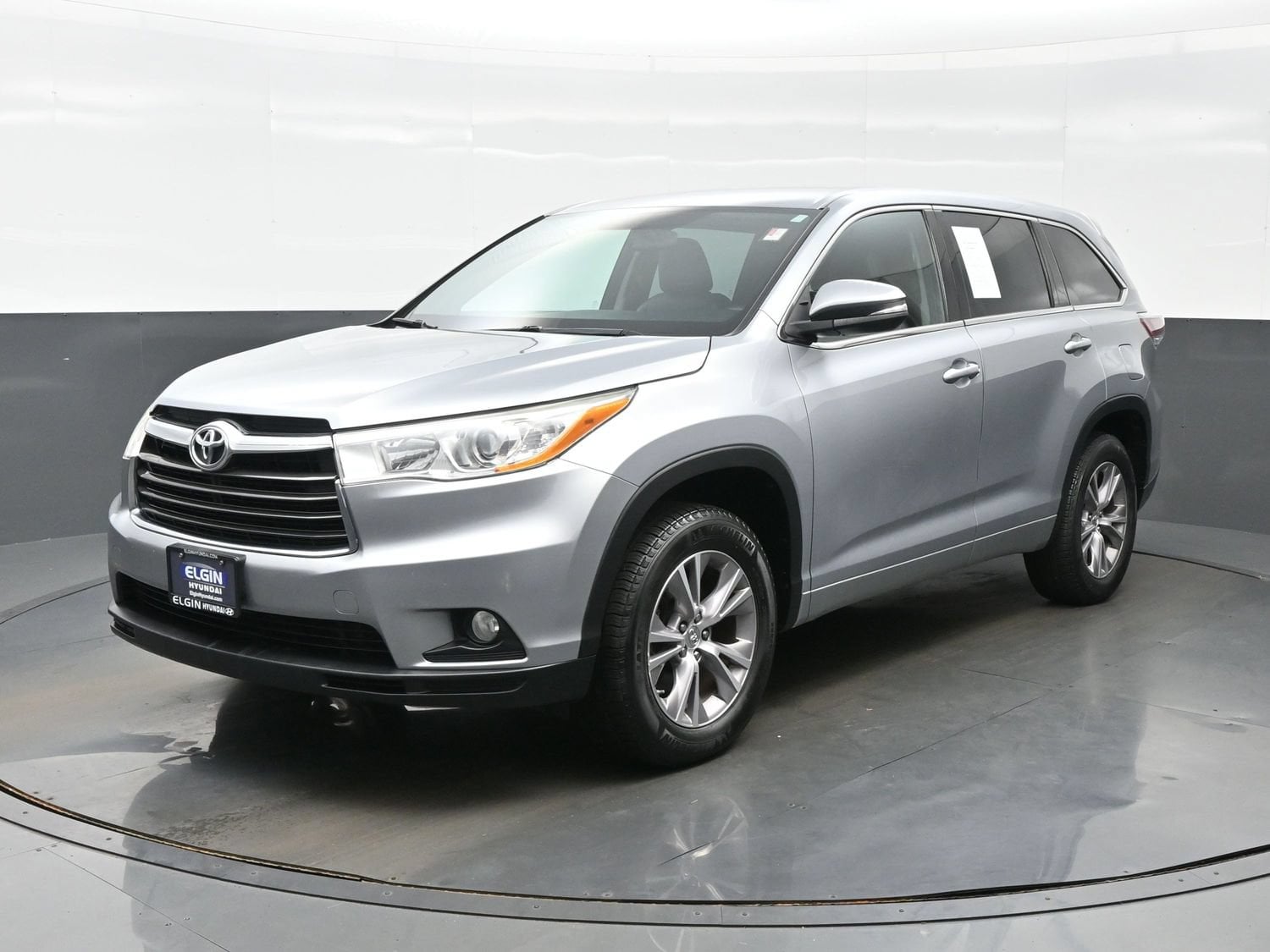 Used 2014 Toyota Highlander LE Plus with VIN 5TDZKRFH0ES016108 for sale in Bartlett, IL