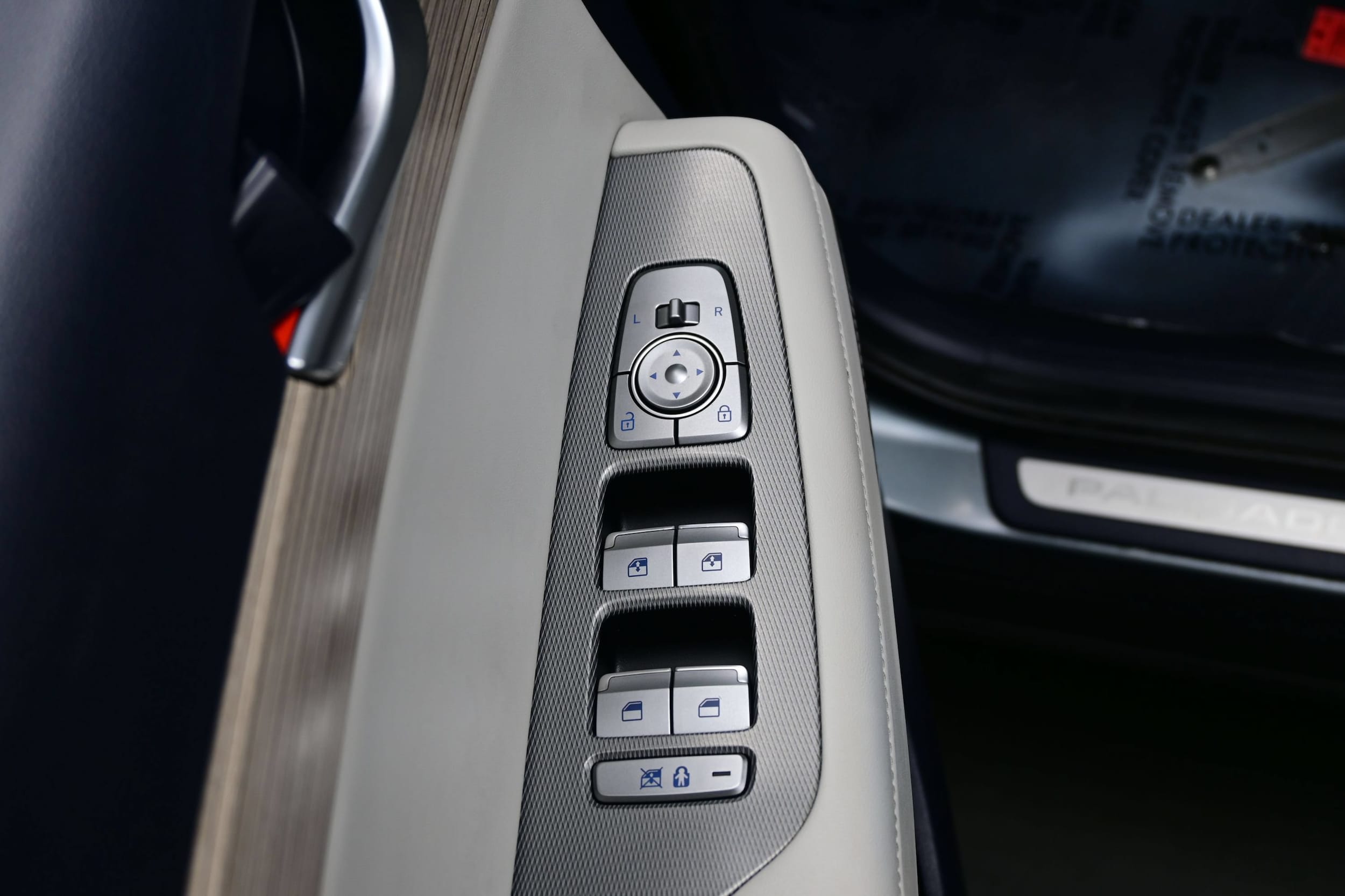 2022 Hyundai Palisade Limited - Photo 10