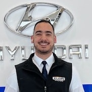 Staff member Cesar M from ID_2a33dbe6e7e1