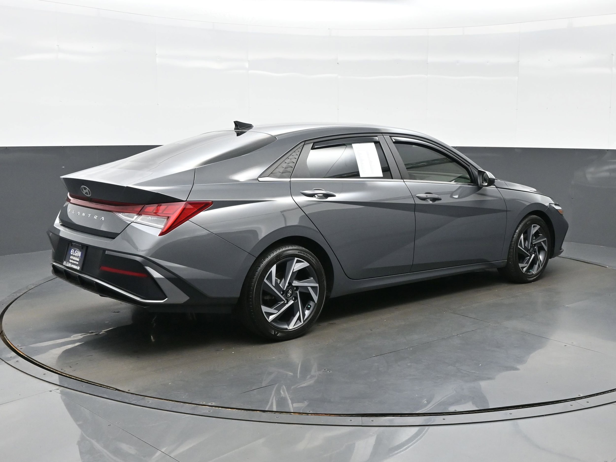 2024 Hyundai Elantra SEL - Photo 6