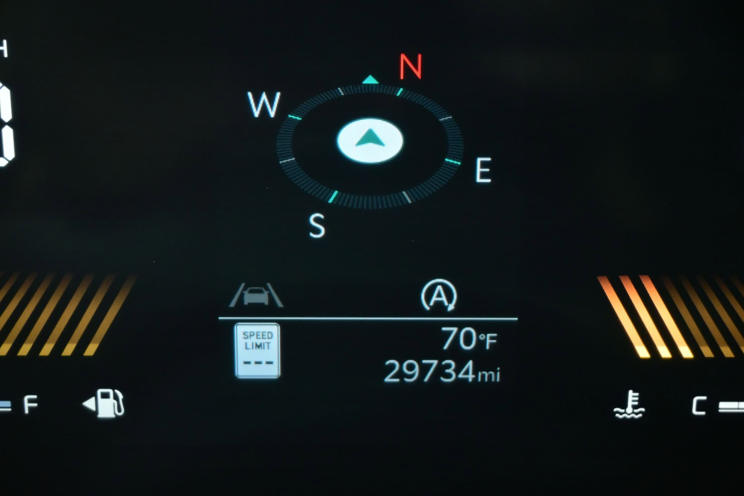 2024 Kia Sorento S - Photo 29