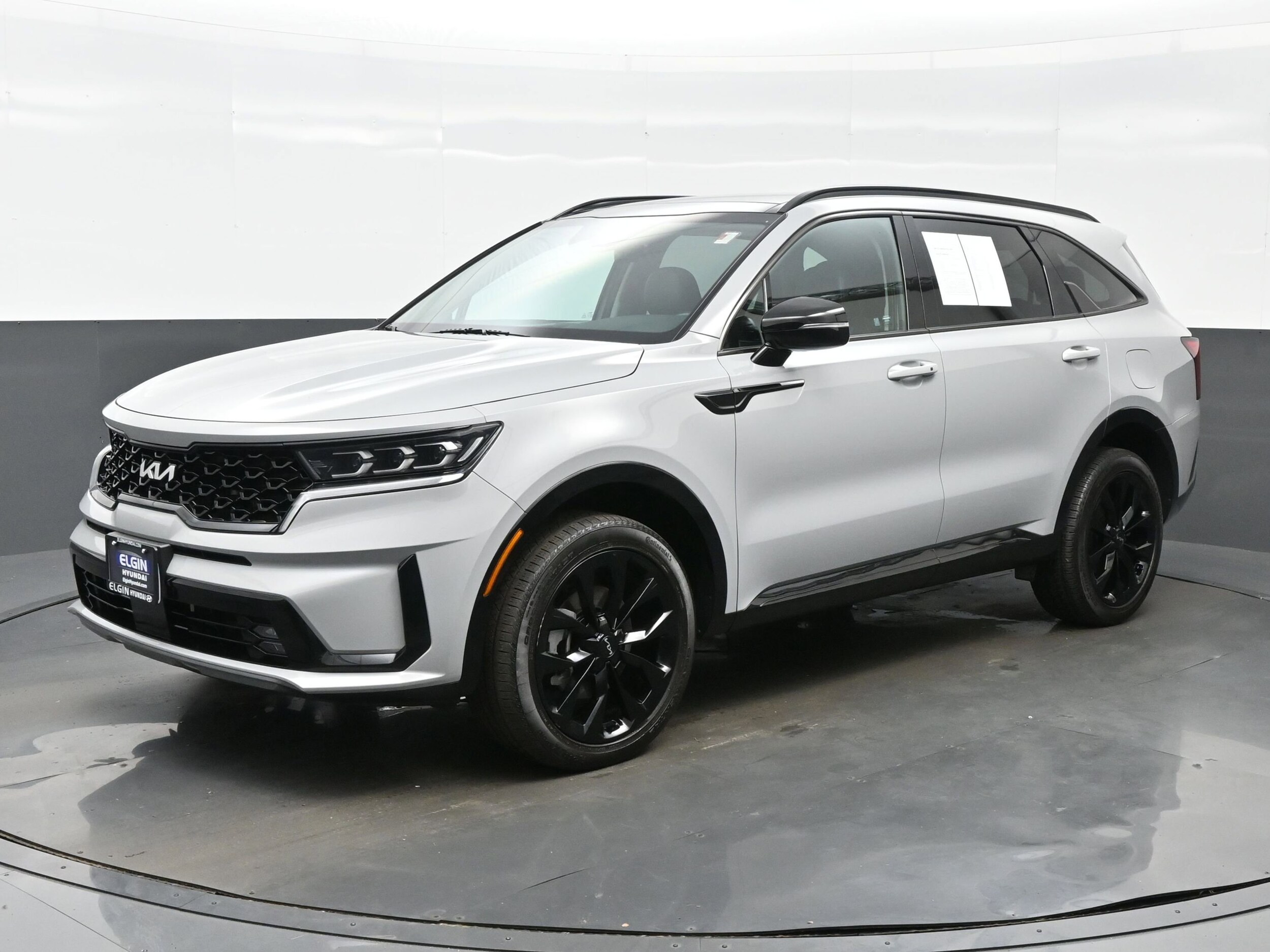 2023 Kia Sorento SX photo 2