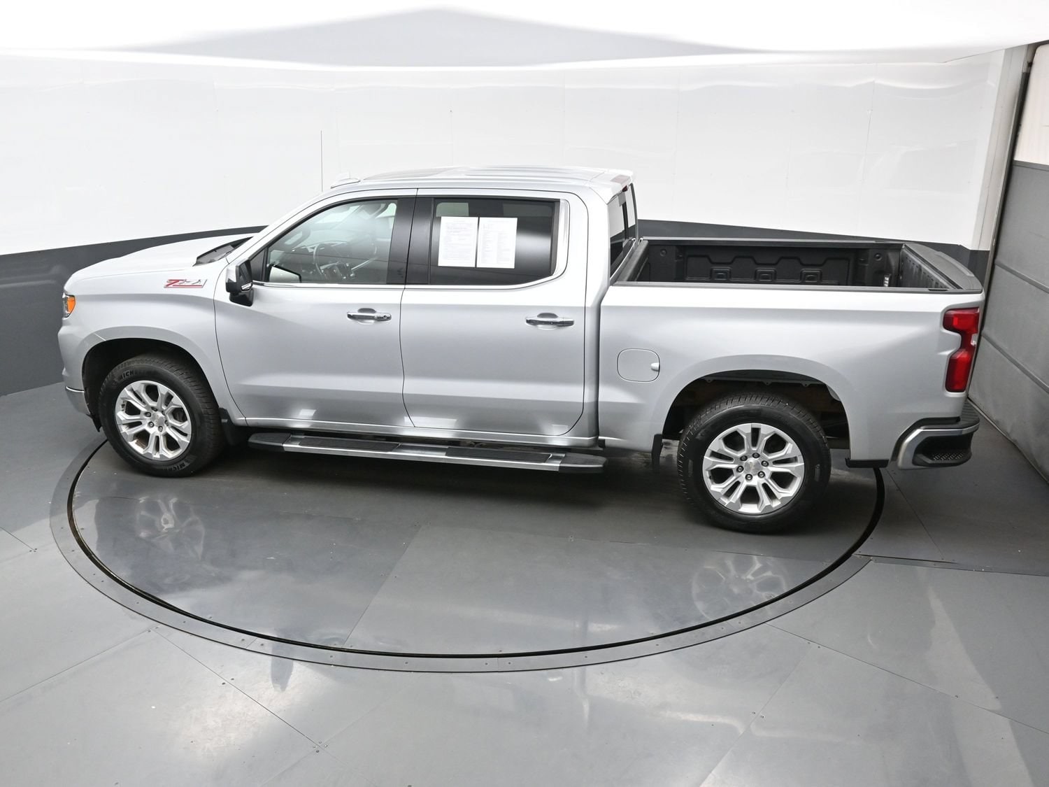 2022 Chevrolet Silverado 1500 LTZ - Photo 36