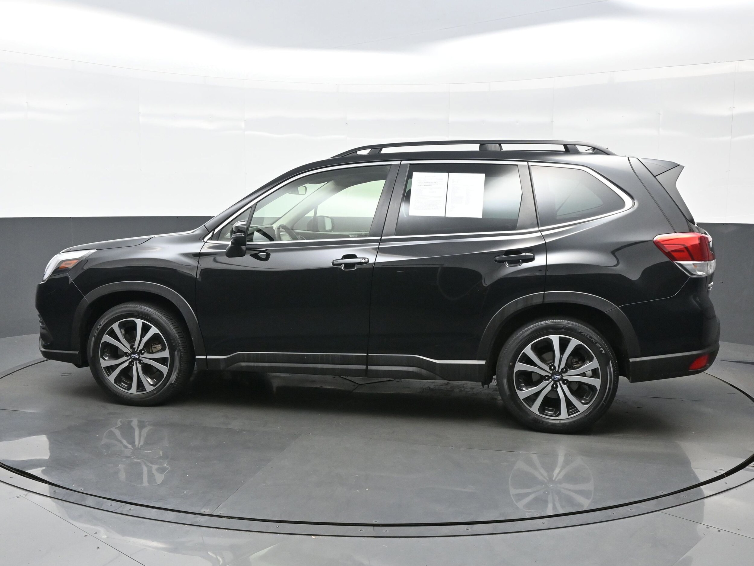 2022 Subaru Forester Limited photo 3