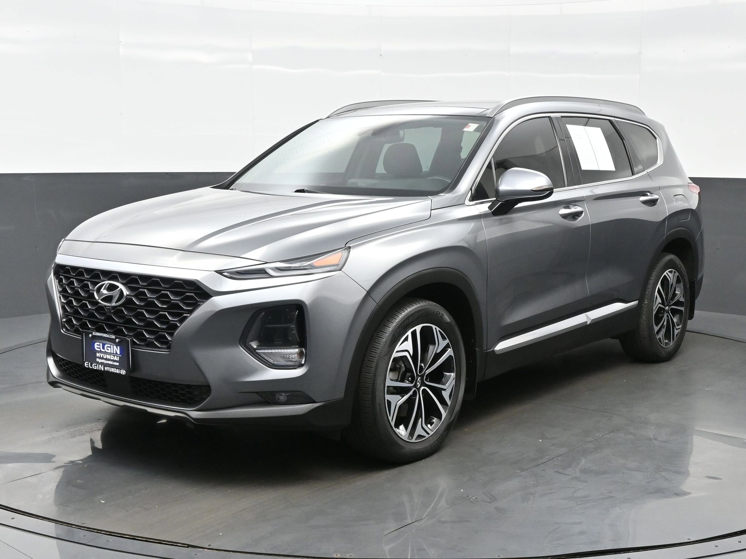 2019 Hyundai Santa Fe Ultimate photo 2