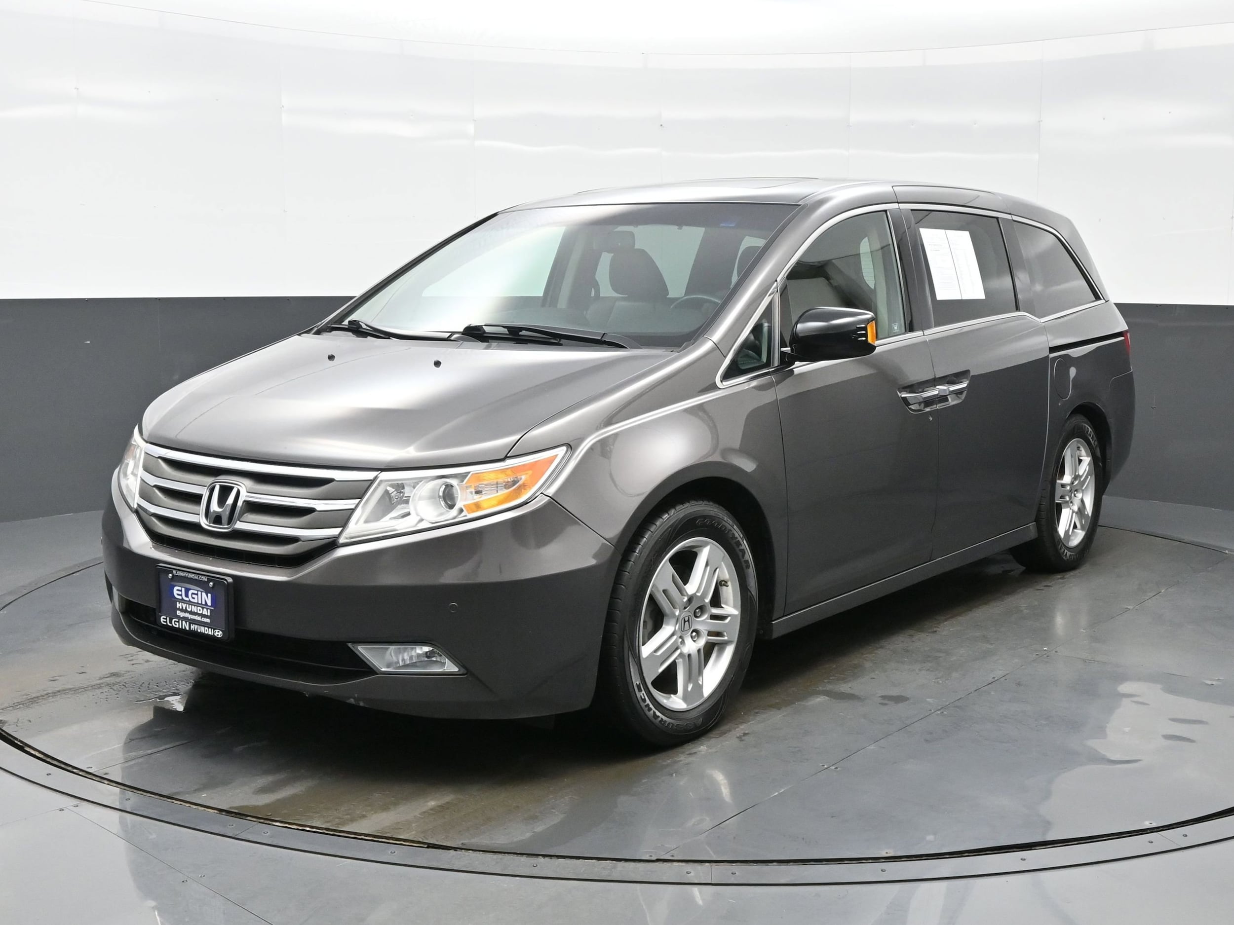 Used 2012 Honda Odyssey Touring with VIN 5FNRL5H93CB112117 for sale in Bartlett, IL