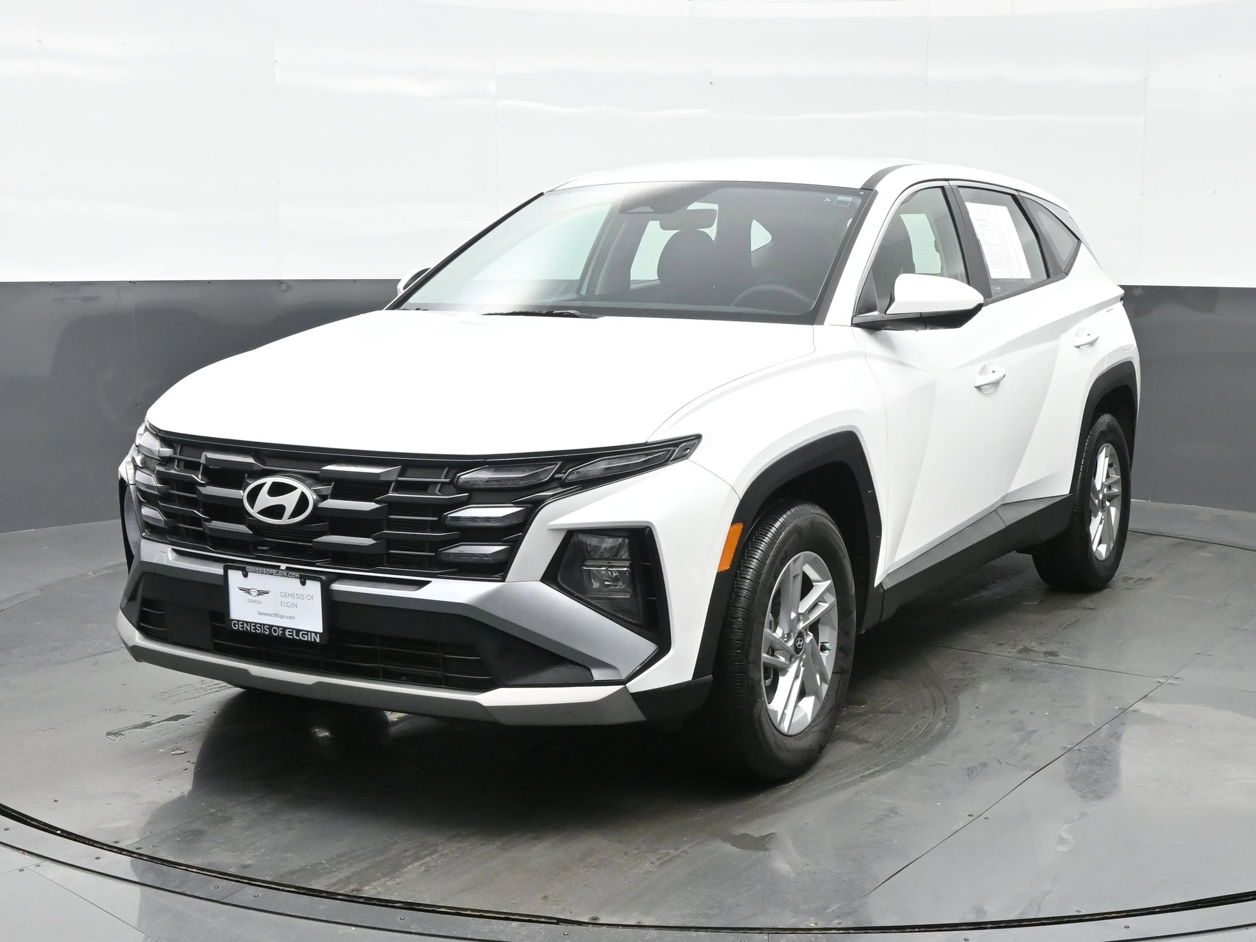 2025 Hyundai Tucson SE's photo
