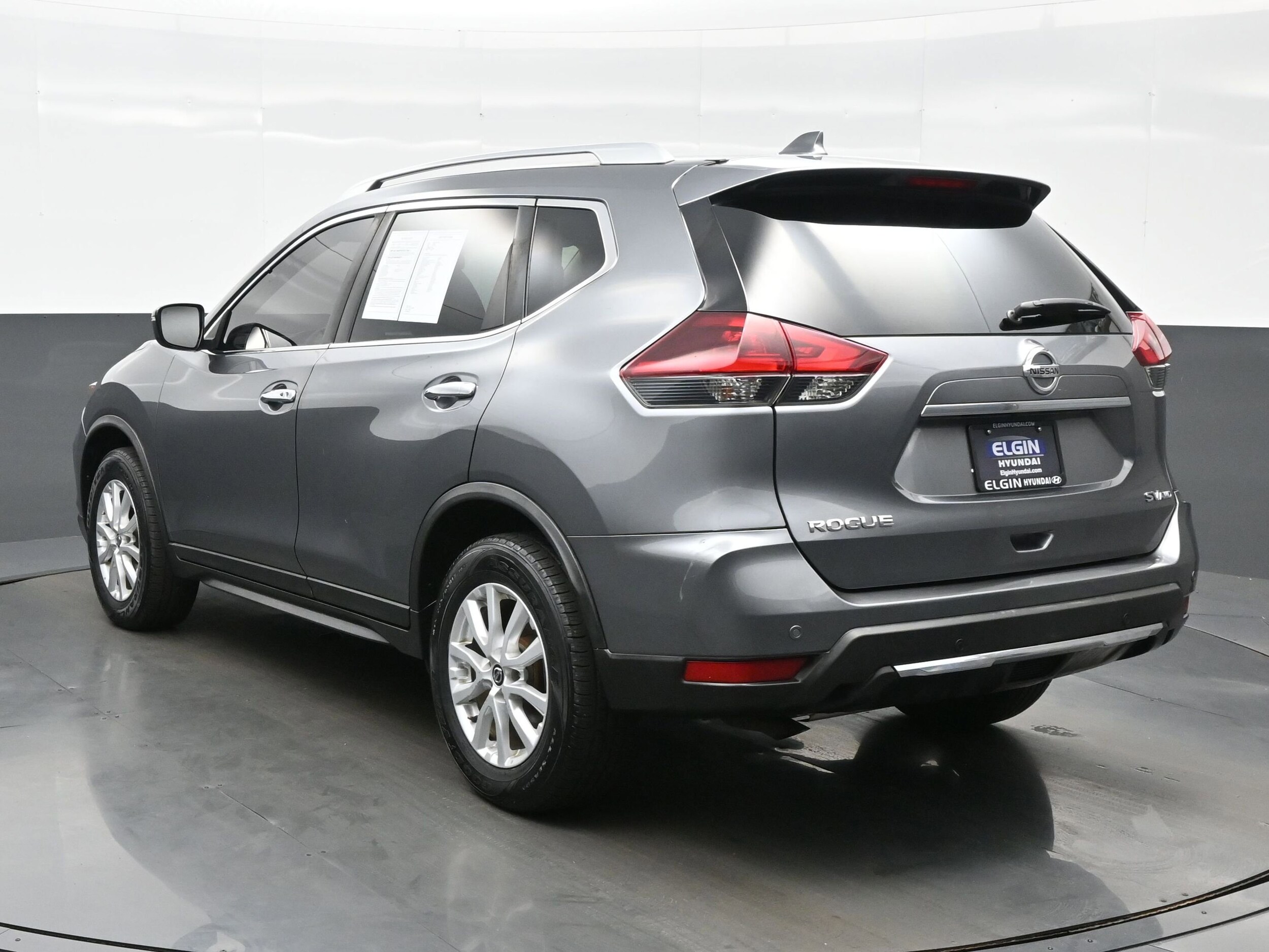 2020 Nissan Rogue SV photo 4