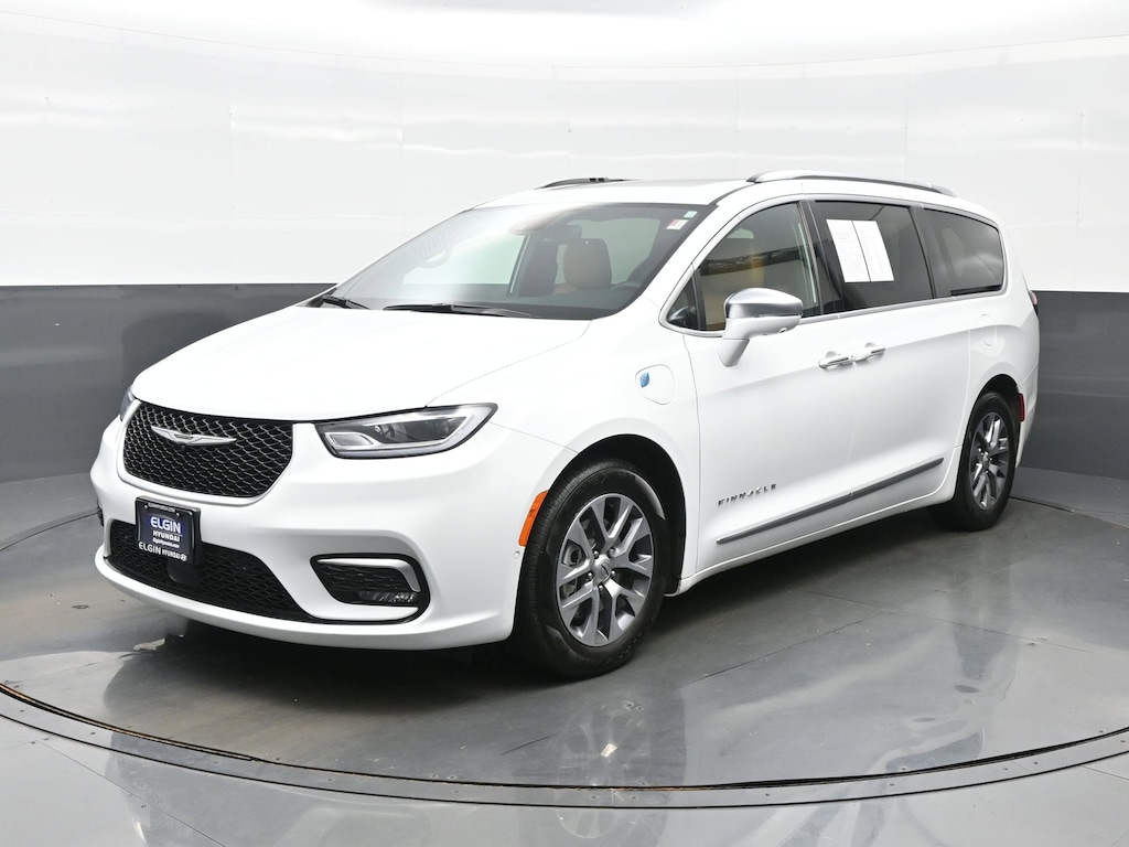 Used 2022 Chrysler Pacifica Hybrid Pinnacle Van