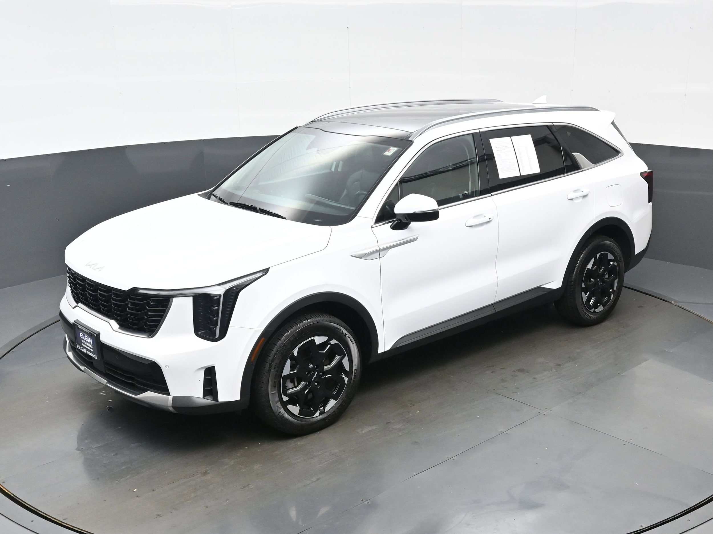 2024 Kia Sorento S - Photo 37