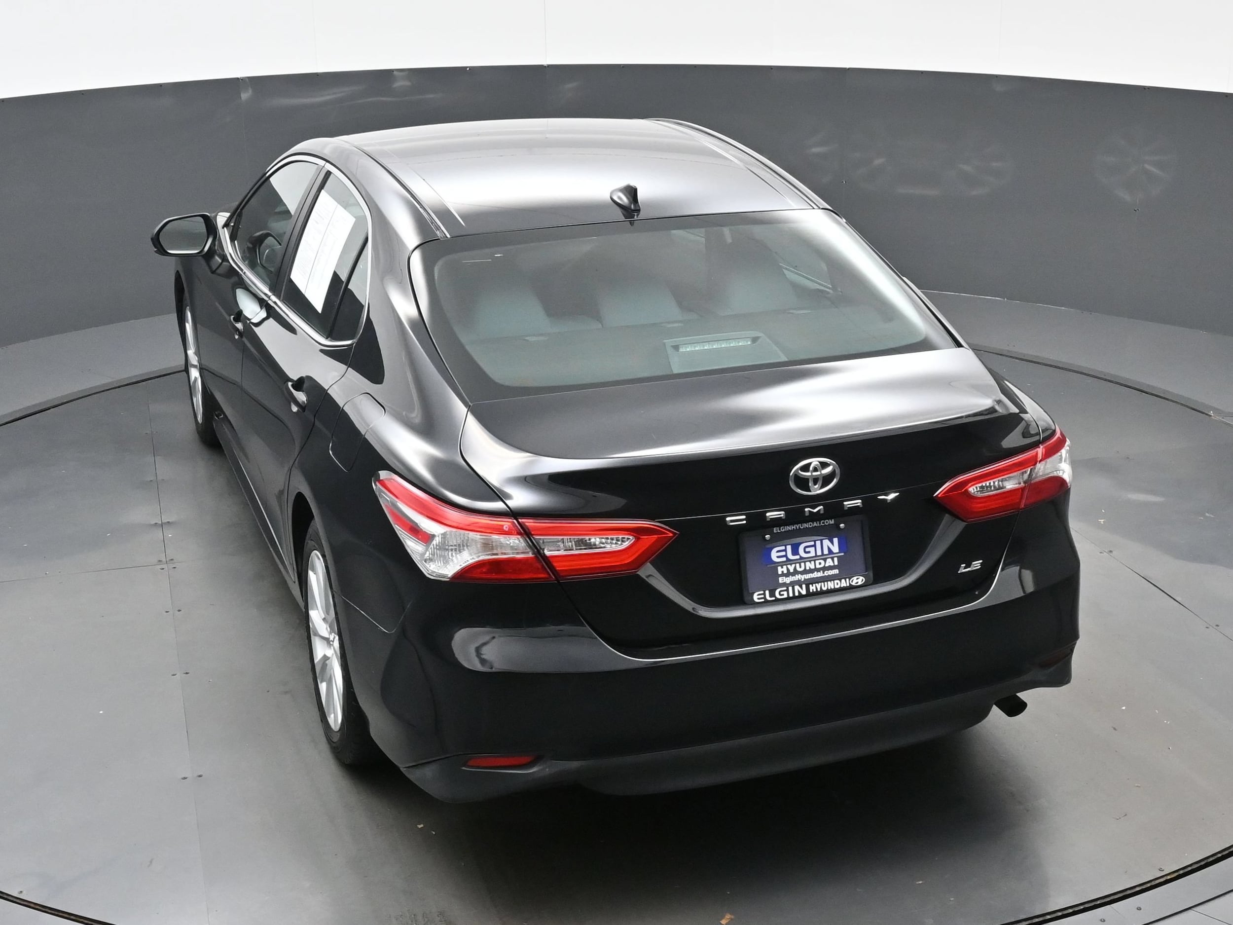 2020 Toyota Camry LE - Photo 35