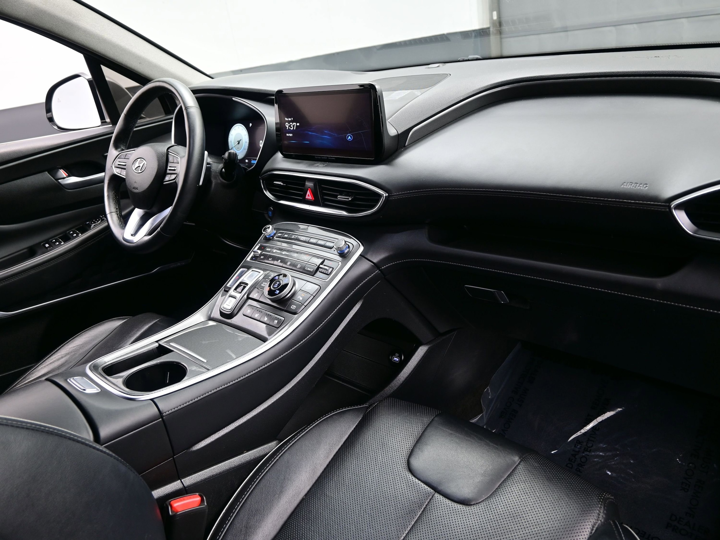 2022 Hyundai Santa Fe Limited - Photo 16