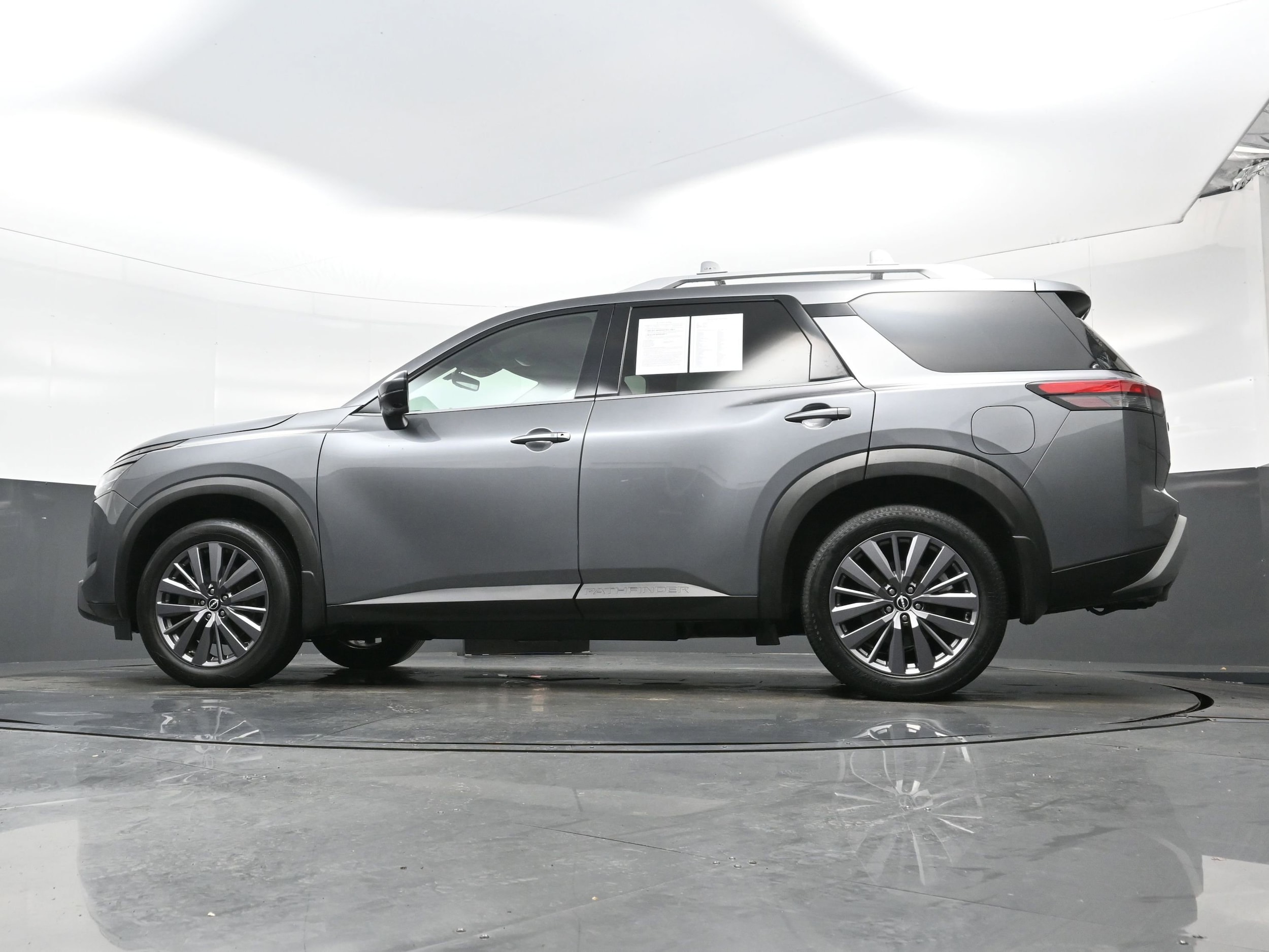 2023 Nissan Pathfinder SL - Photo 30
