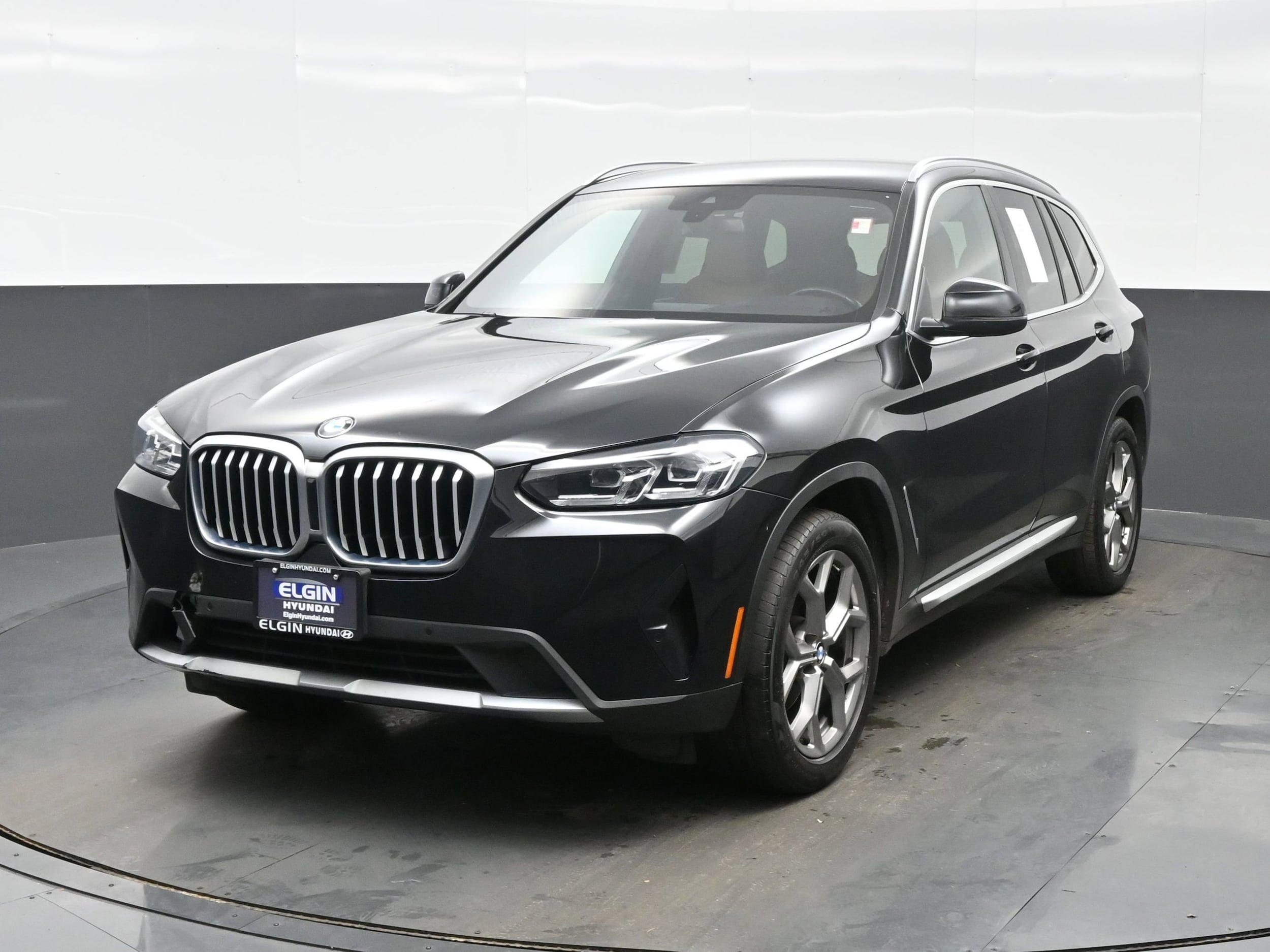2022 BMW X3 30i's photo