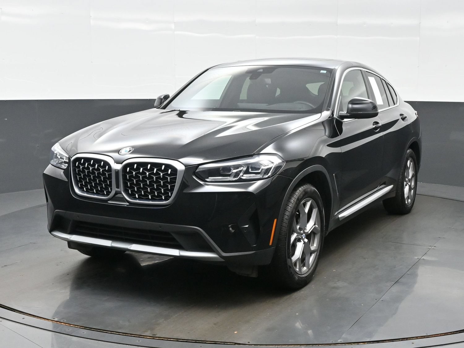 2025 BMW X4