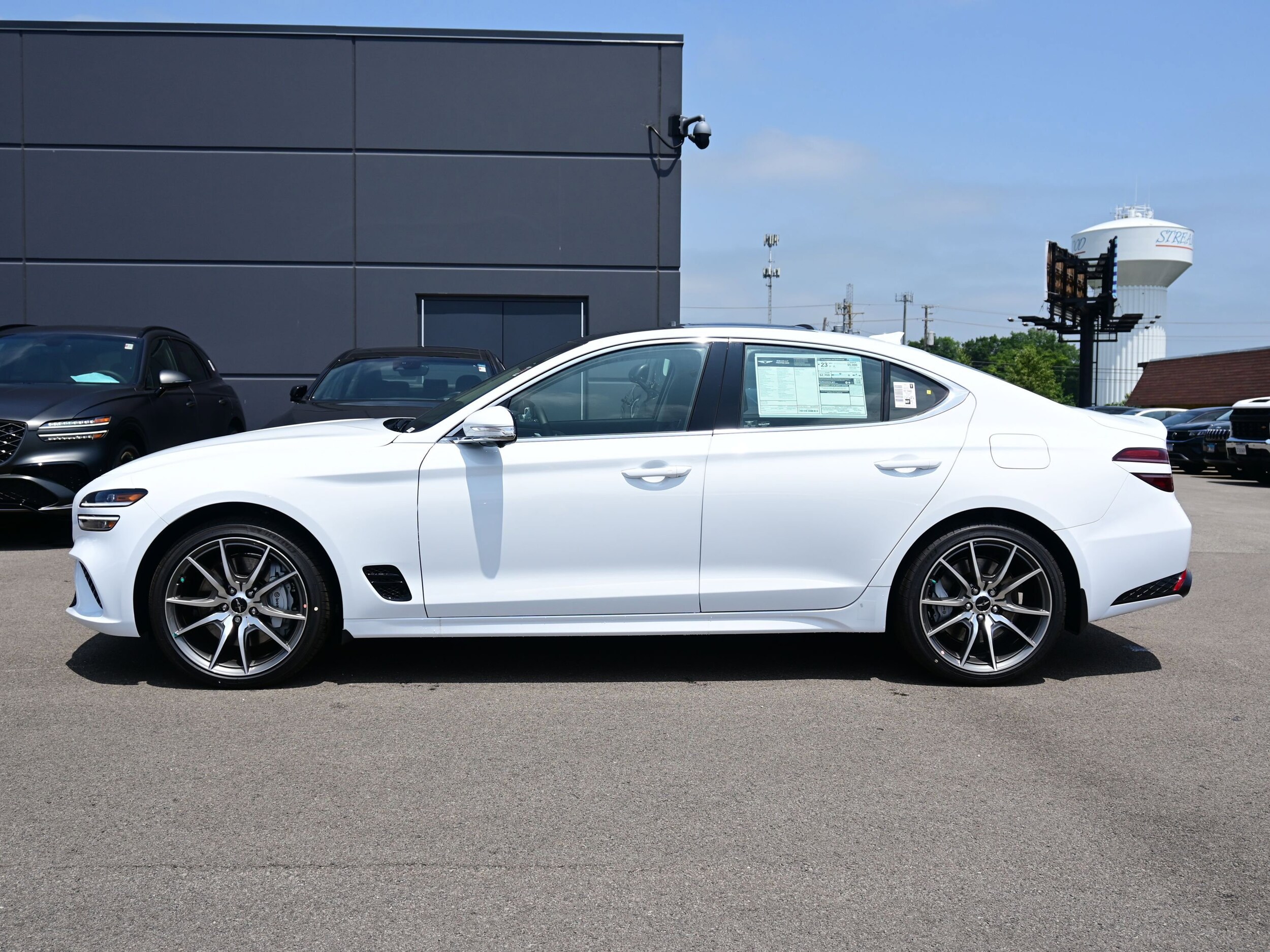 2026 Genesis G70 2.5T Prestige AWD photo 3