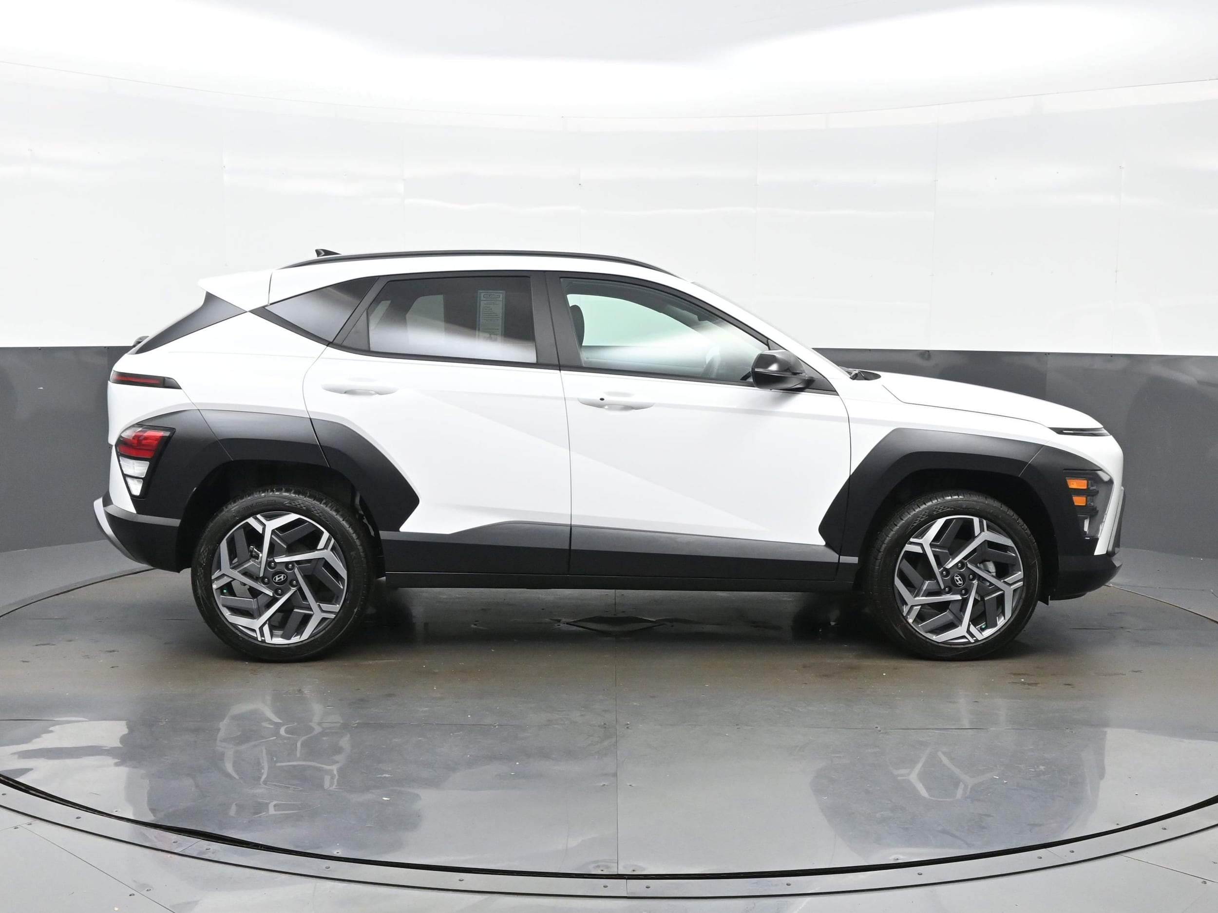 2026 Hyundai Kona SEL Premium - Photo 6