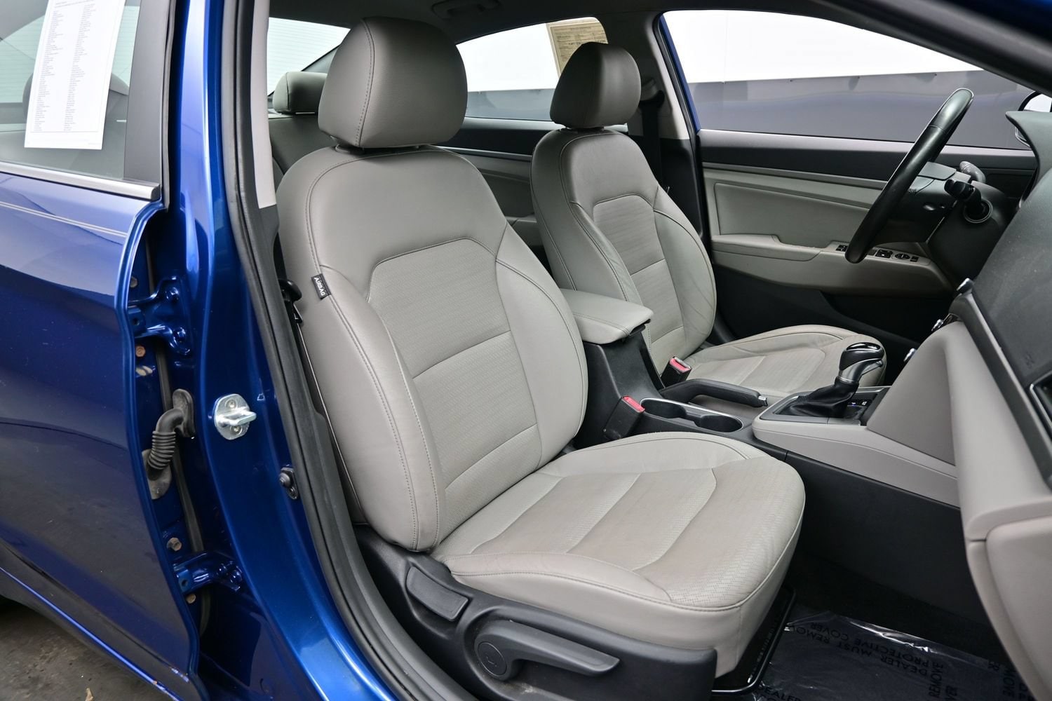 2017 Hyundai Elantra Limited - Photo 12
